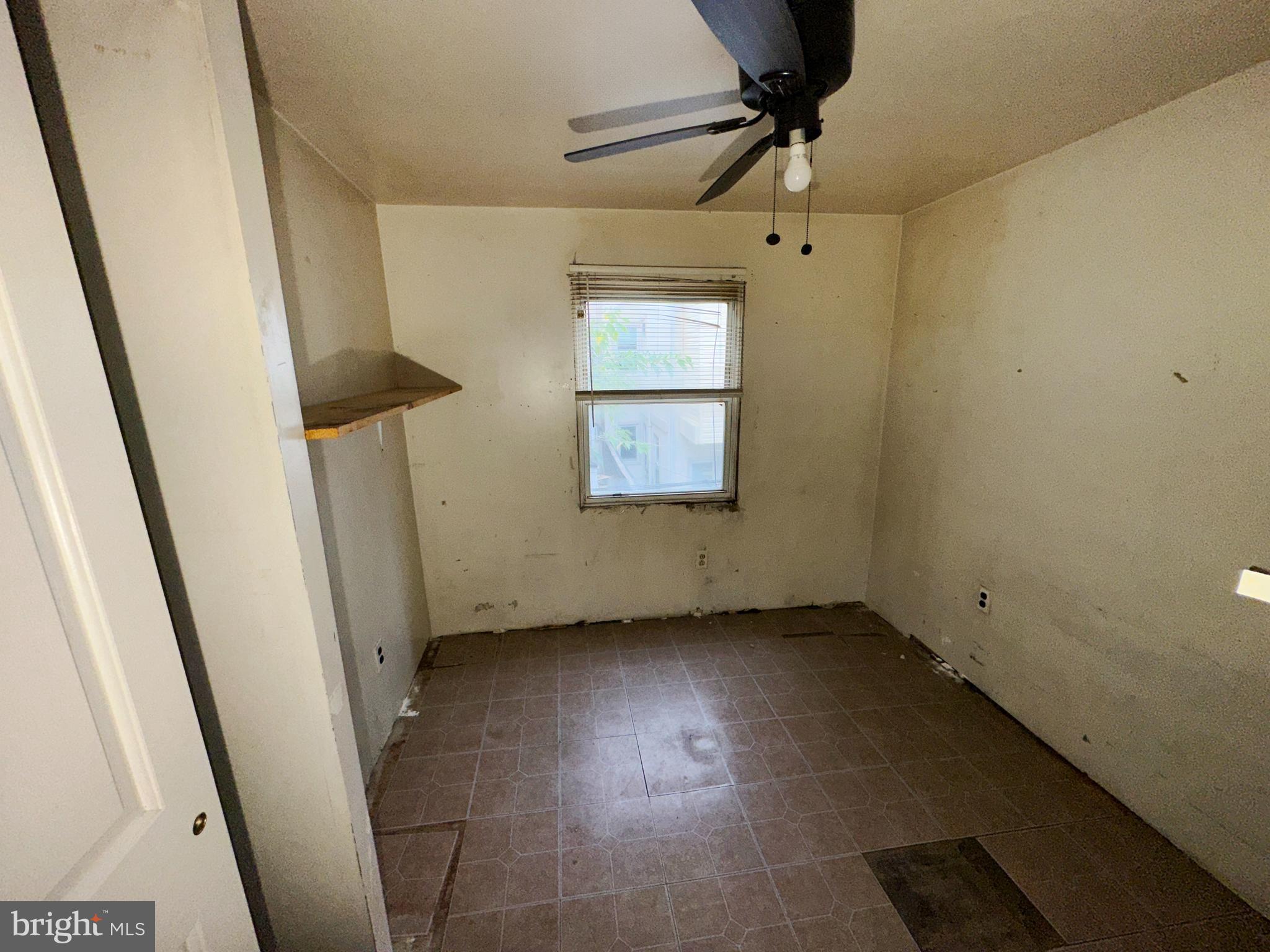 POINT BREEZE - Residential