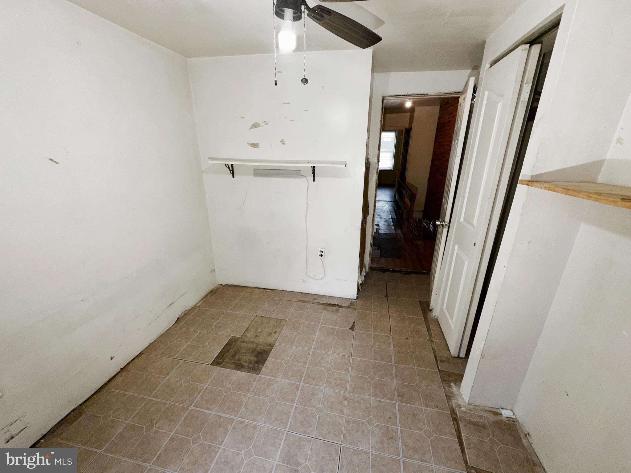 POINT BREEZE - Residential