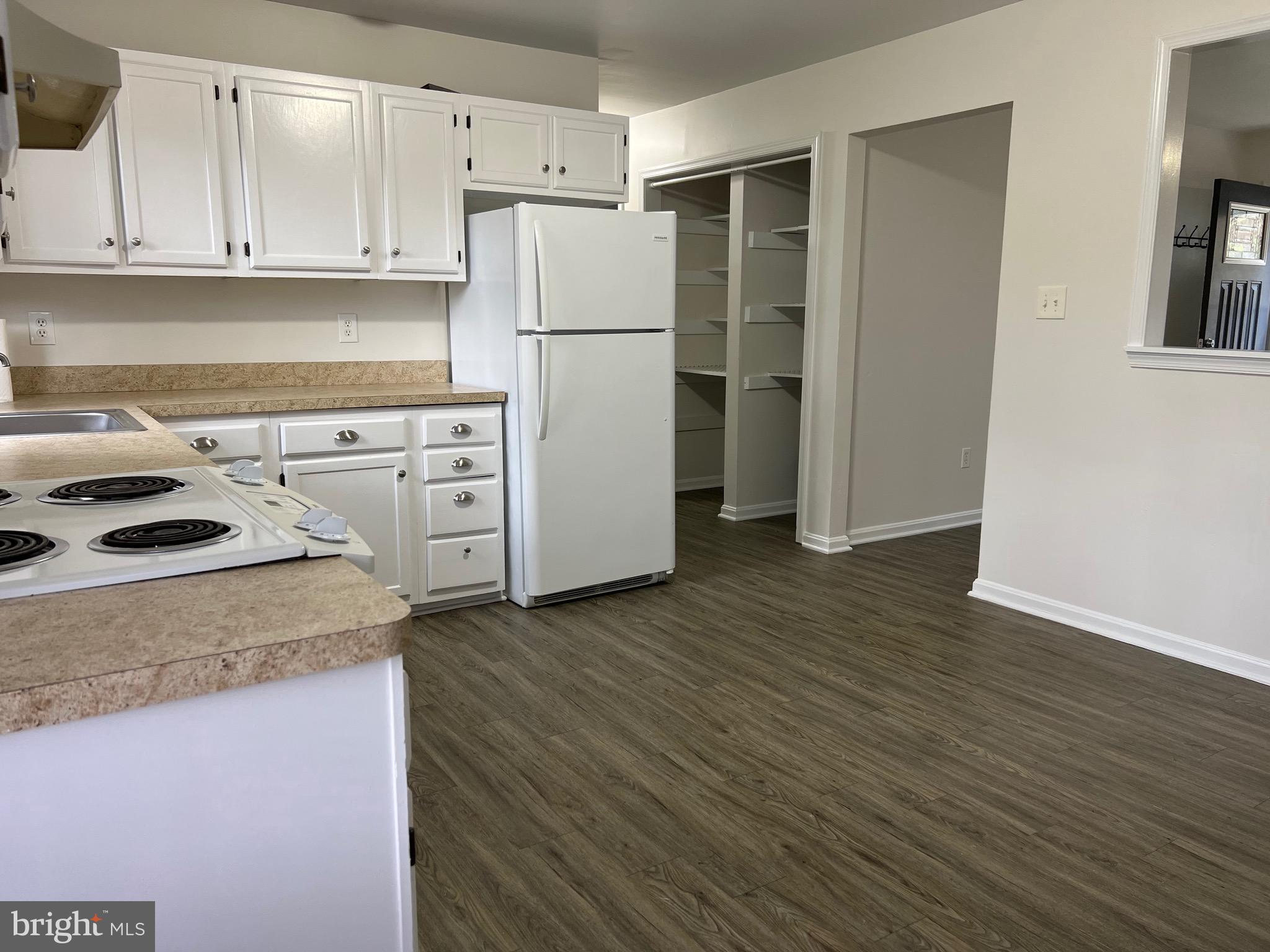 DRUM POINT - Residential Lease