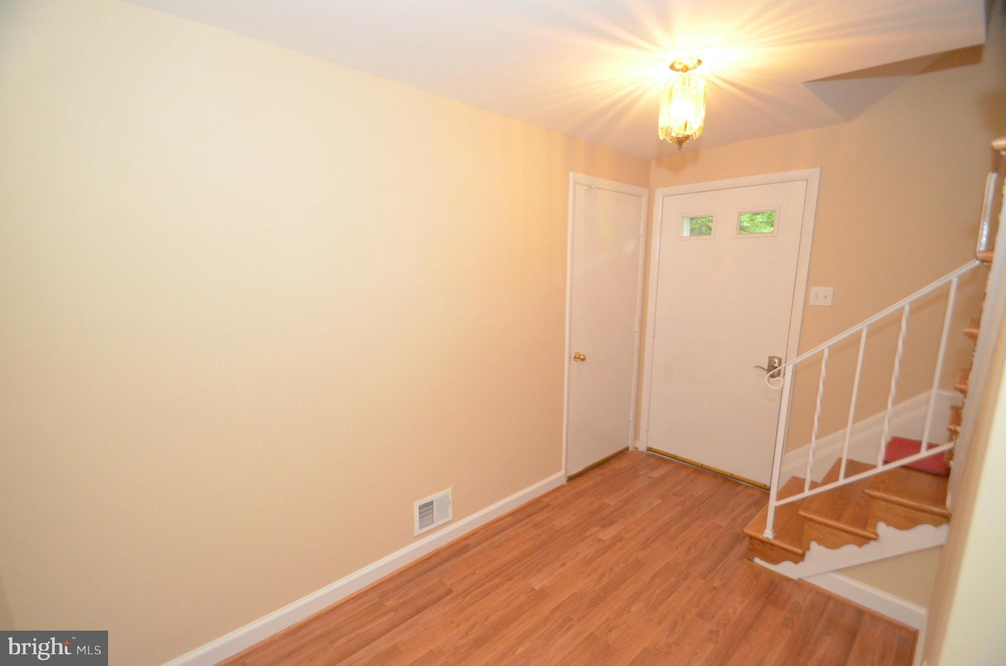 ROLLING VALLEY - Residential Lease