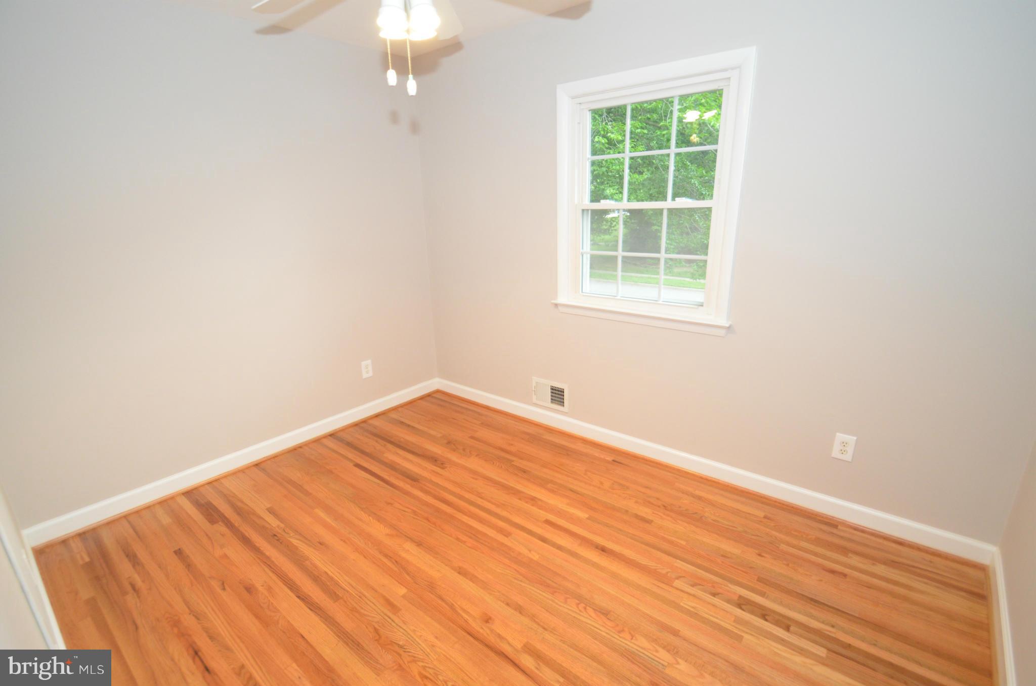 ROLLING VALLEY - Residential Lease