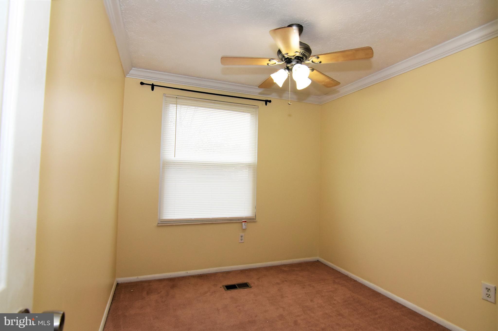 OWENS BROOKE - Residential Lease