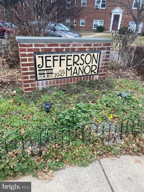 JEFFERSON MANOR - Residential Lease