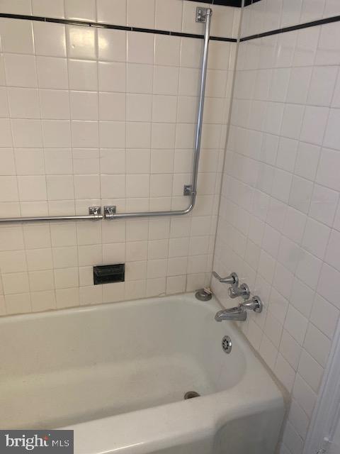 JEFFERSON MANOR - Residential Lease