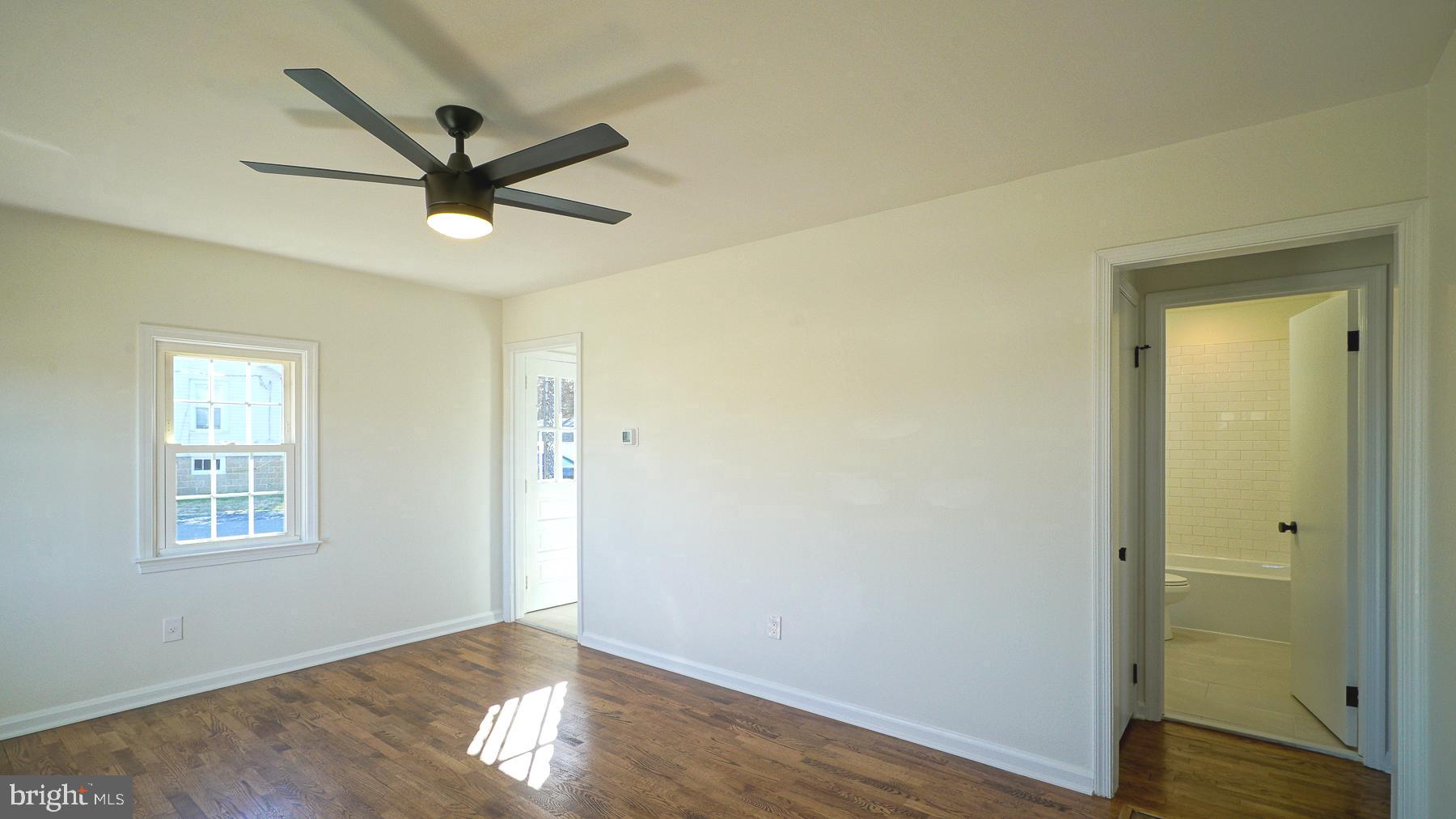 CENTREVILLE - Residential