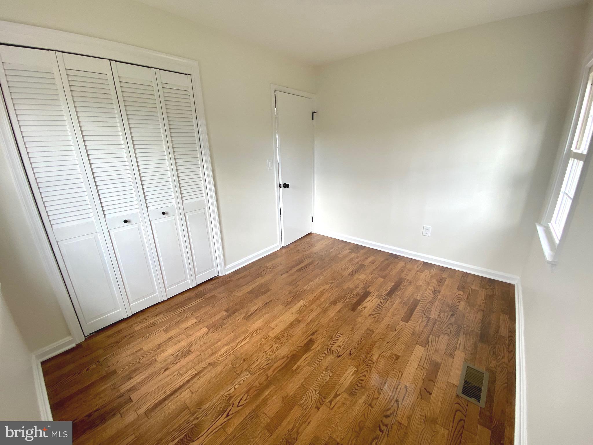 CENTREVILLE - Residential