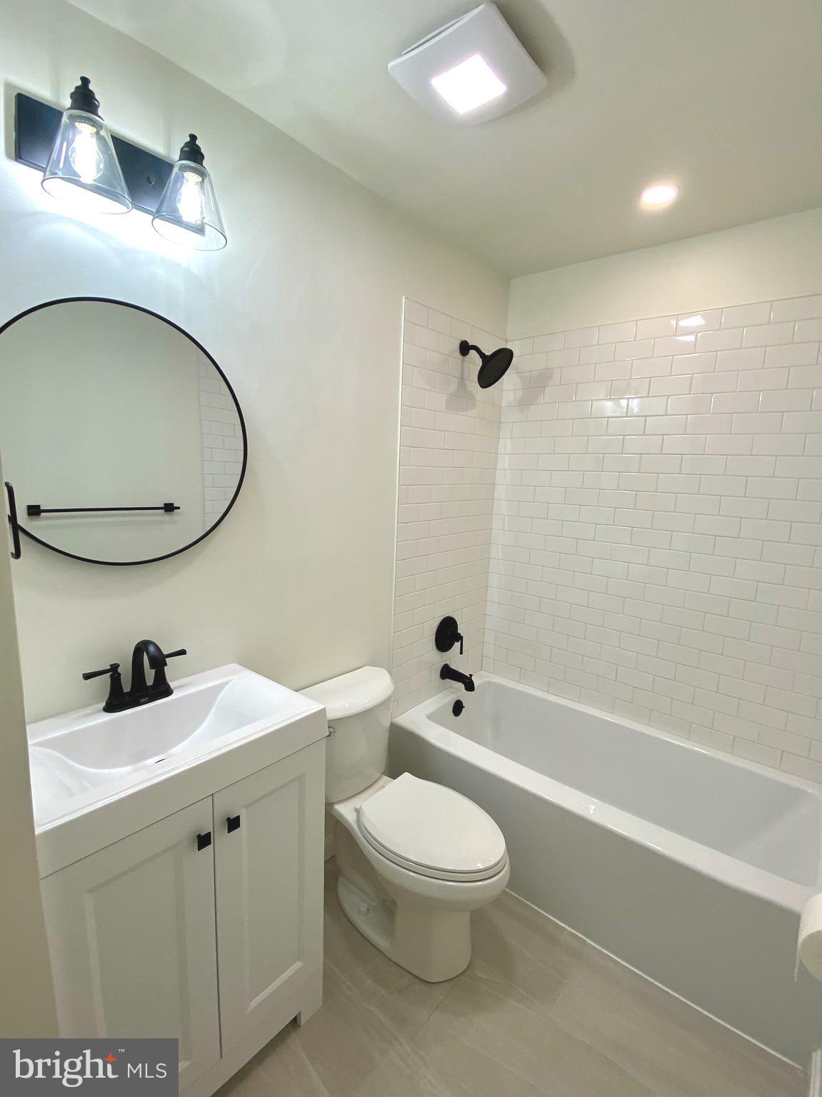 CENTREVILLE - Residential