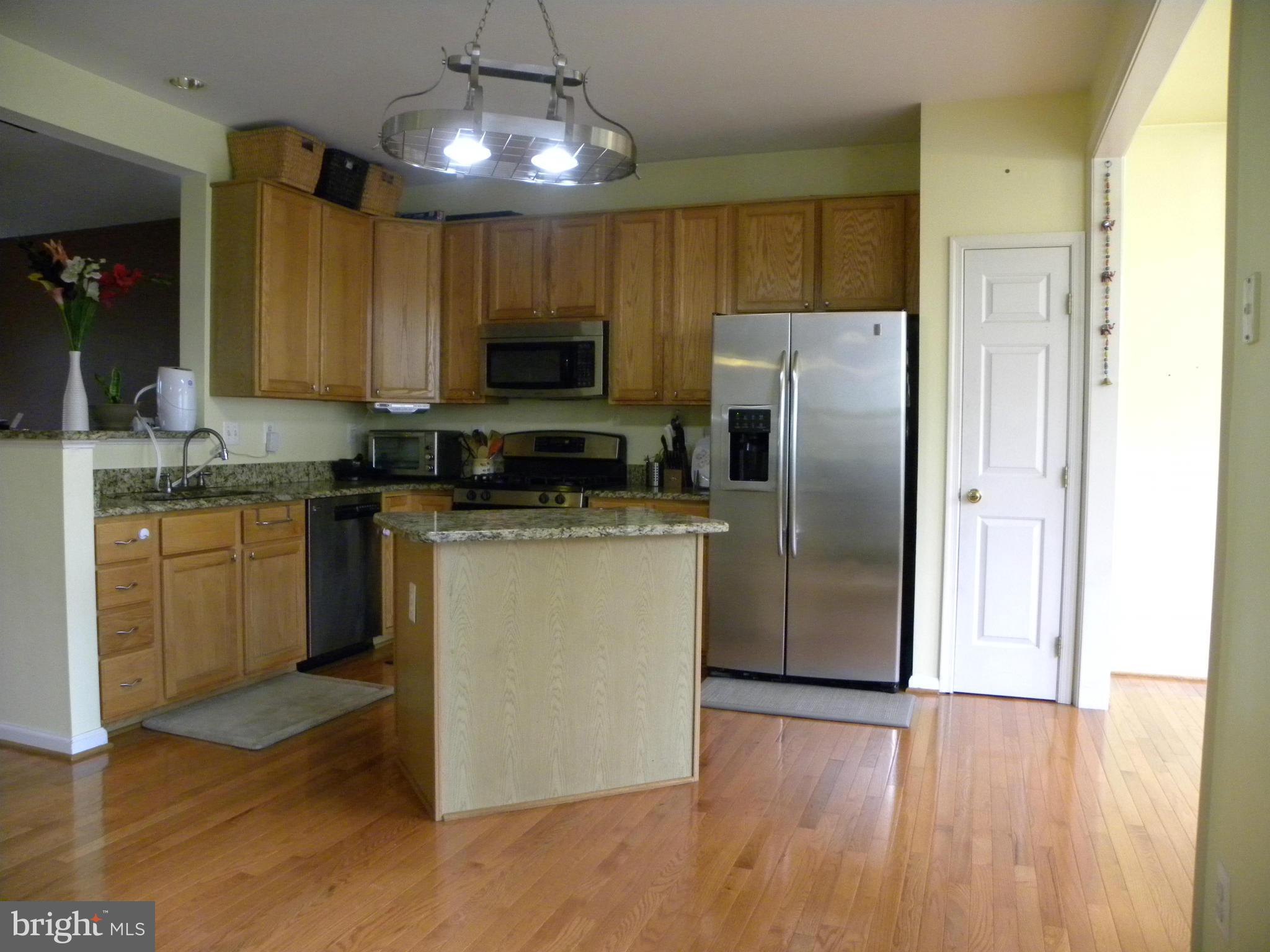 WELLESLEY - Residential Lease