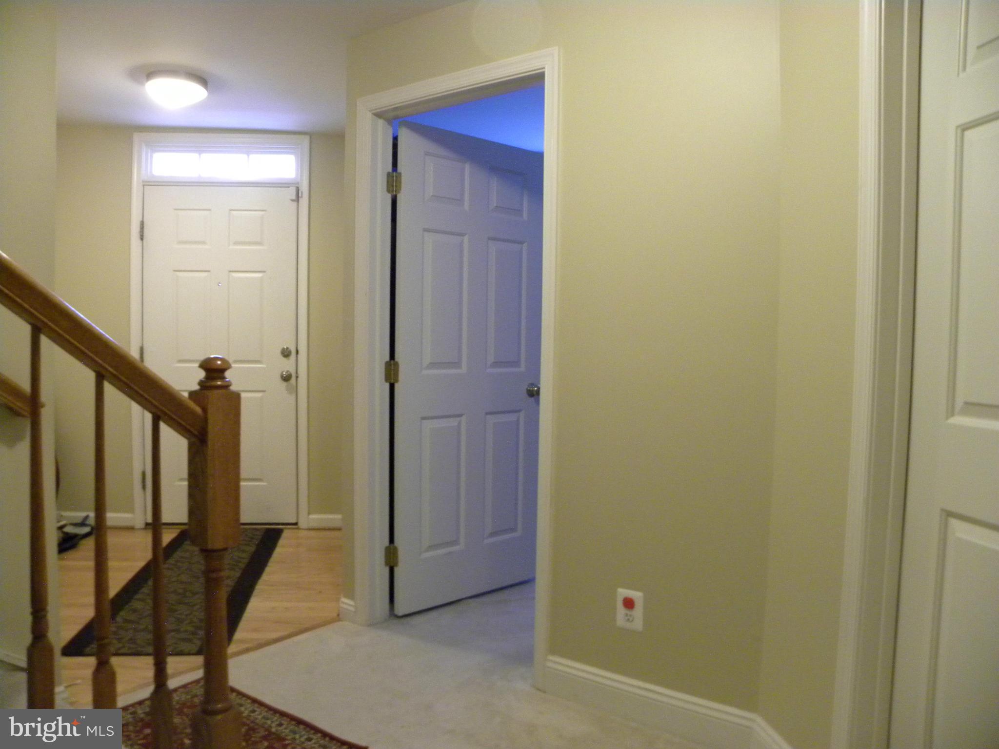 WELLESLEY - Residential Lease