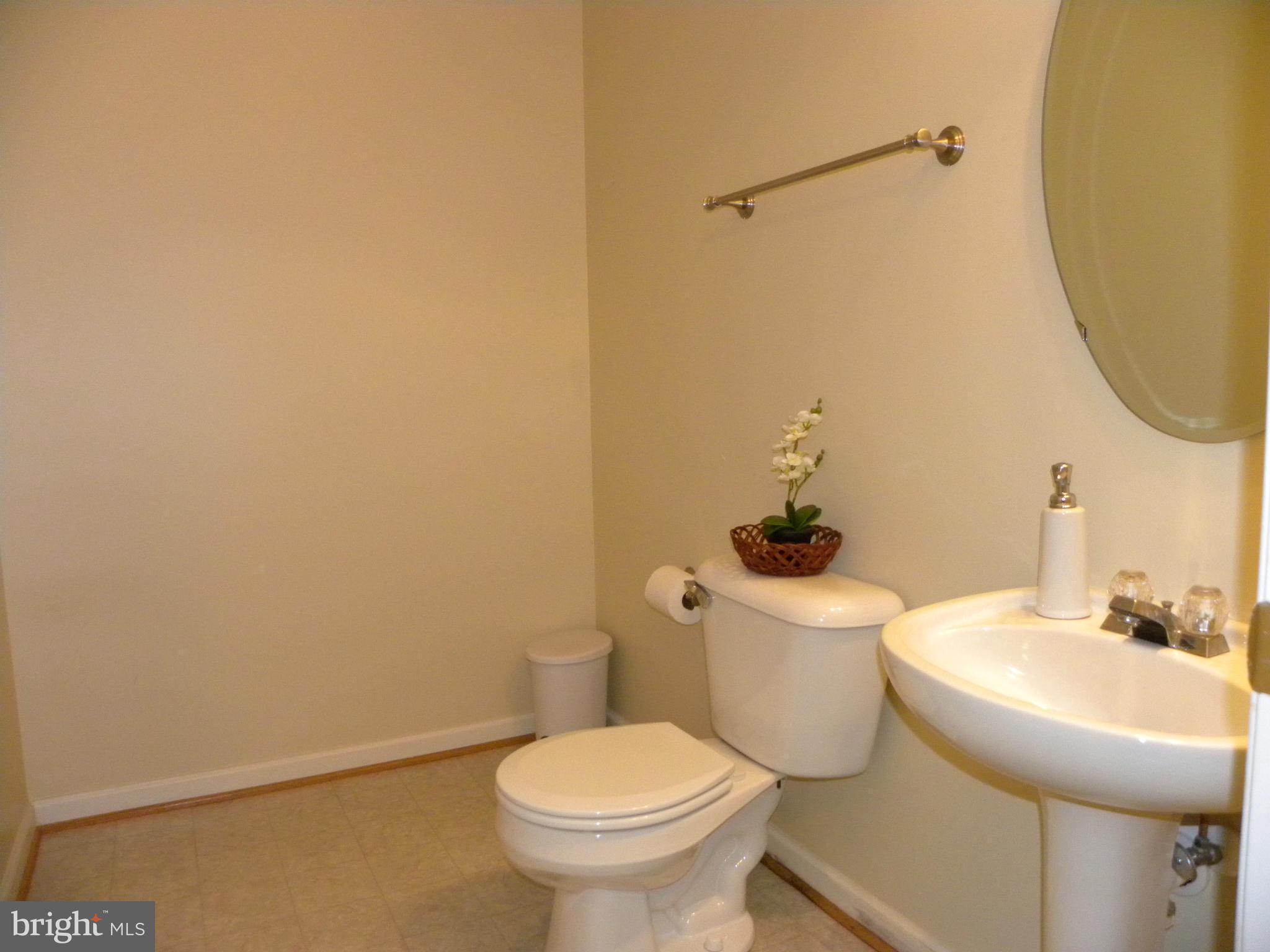 WELLESLEY - Residential Lease