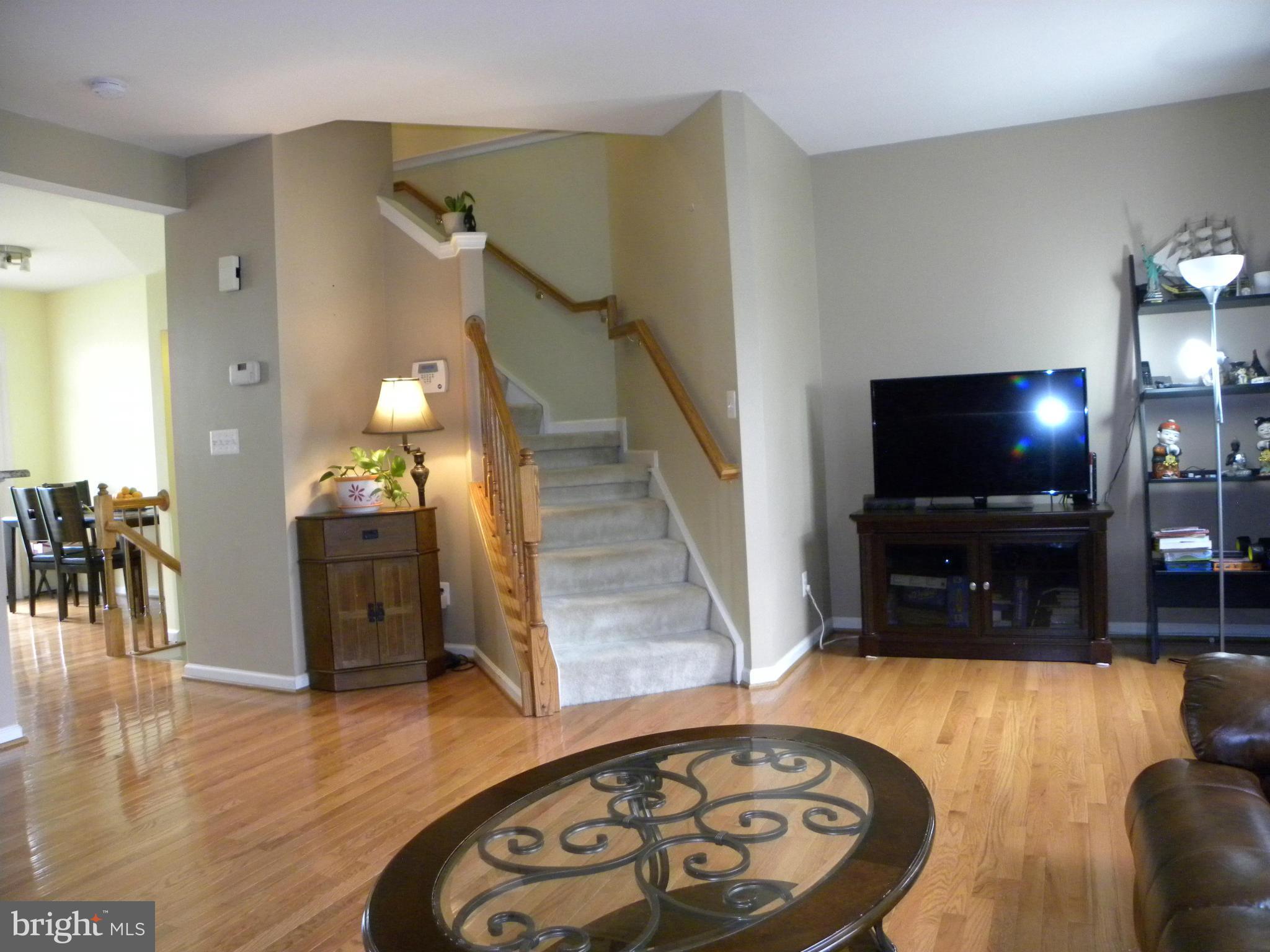 WELLESLEY - Residential Lease