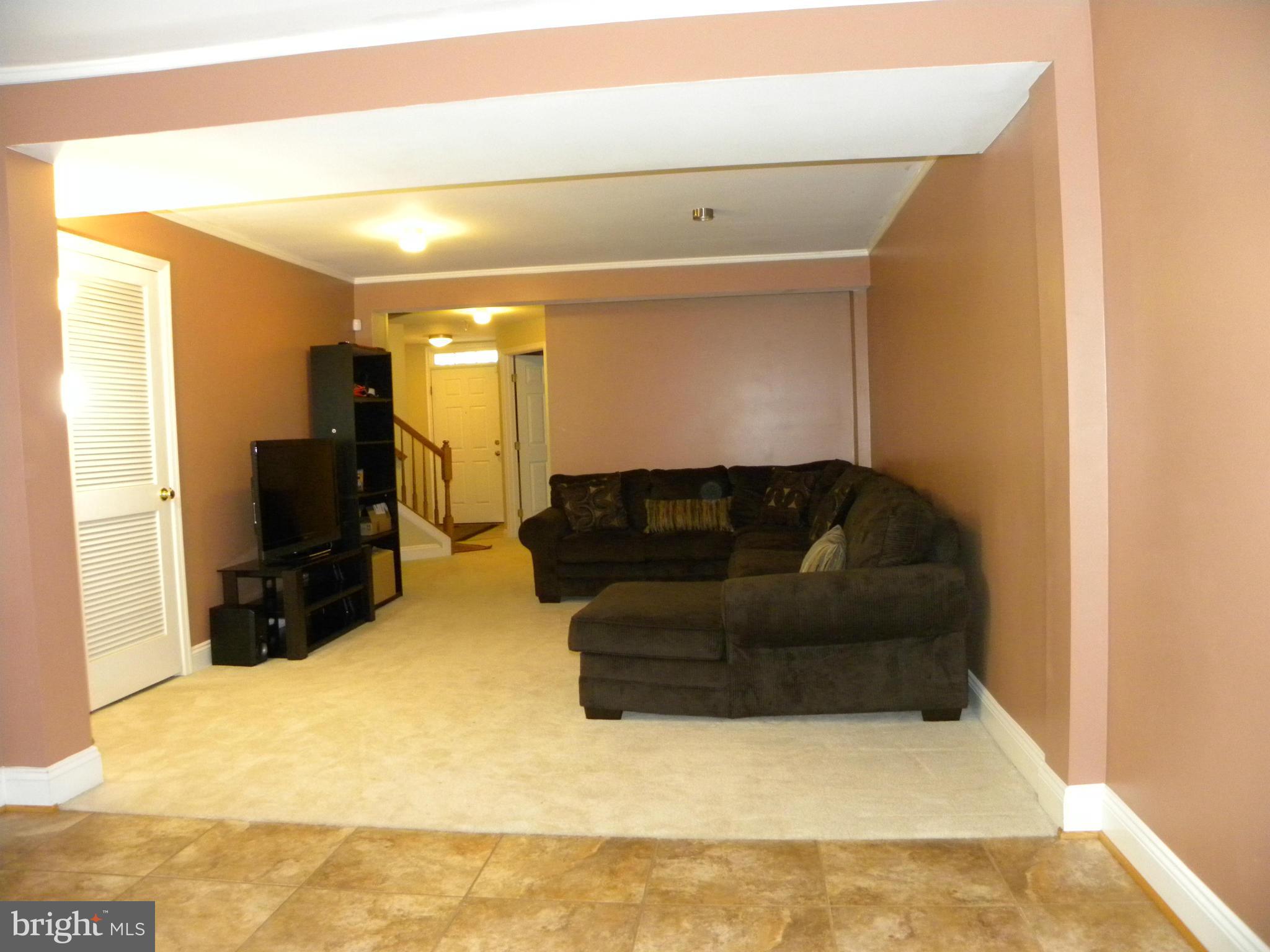 WELLESLEY - Residential Lease