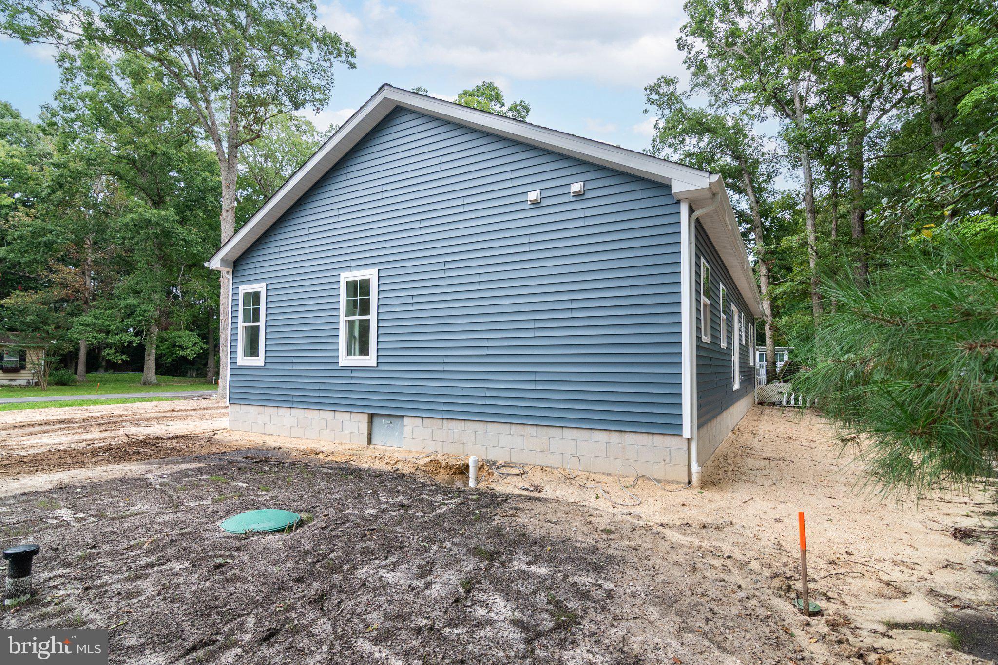 32939 HOLLY PINES DRIVE