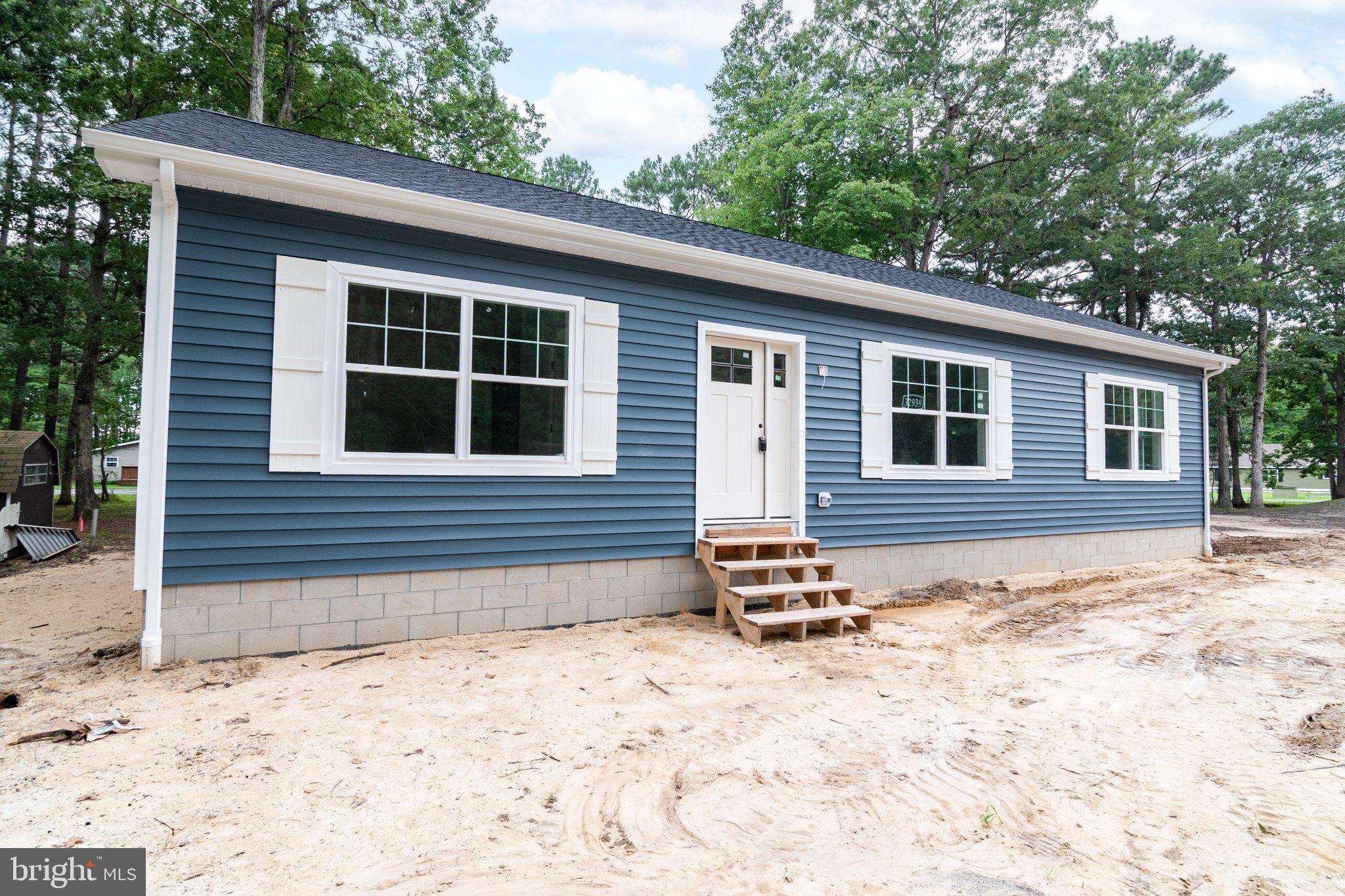 32939 HOLLY PINES DRIVE