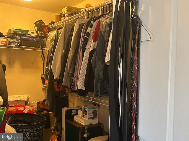 THE COTTAGES AT NORMAN CREEK - Residential Lease