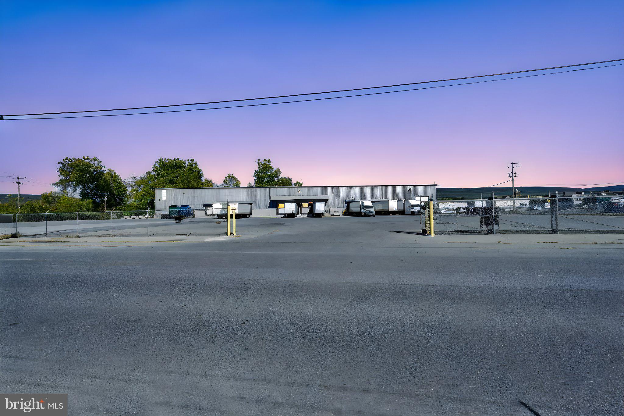 280 GRAND STREET