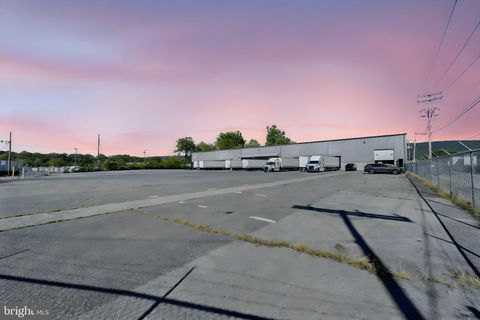 280 GRAND STREET HAMBURG PA 19526