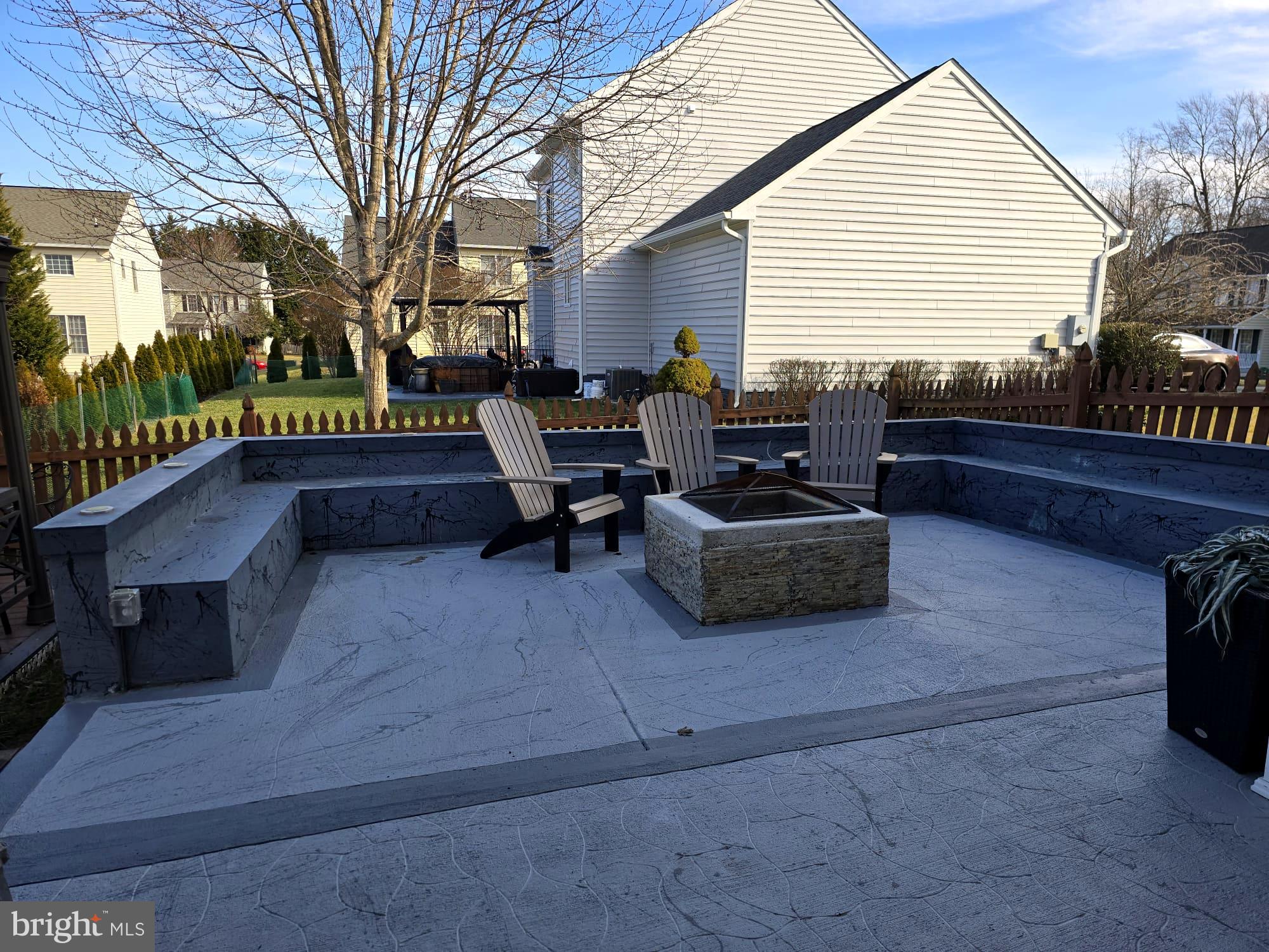 SALEM FIELDS - Residential