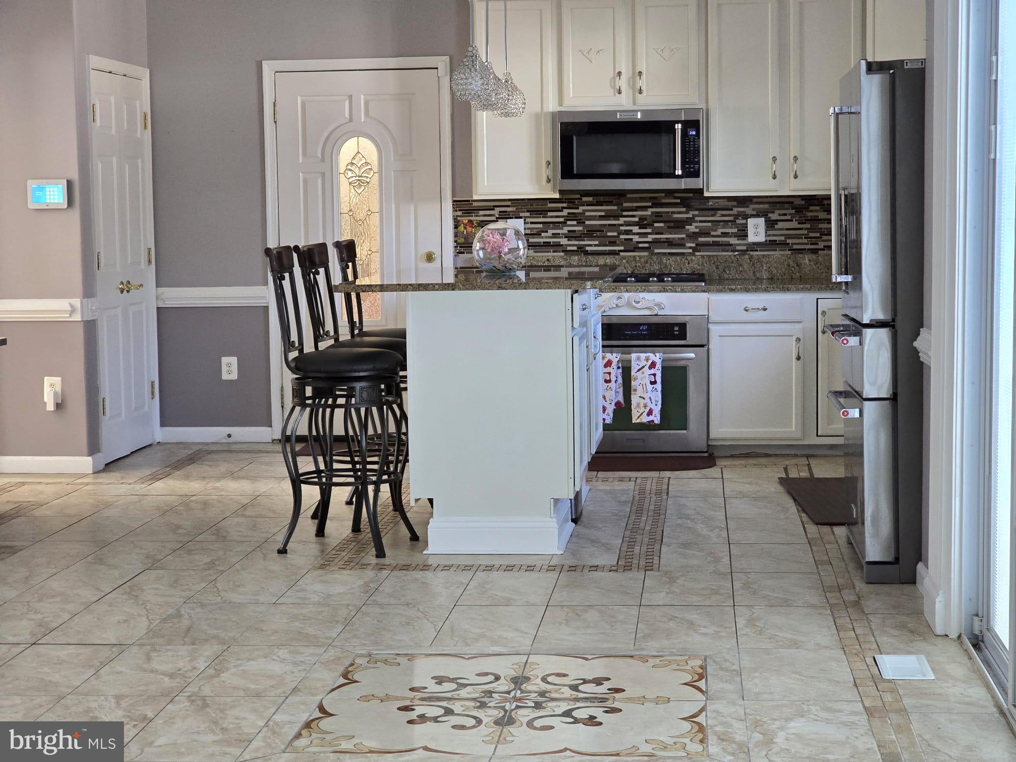 SALEM FIELDS - Residential