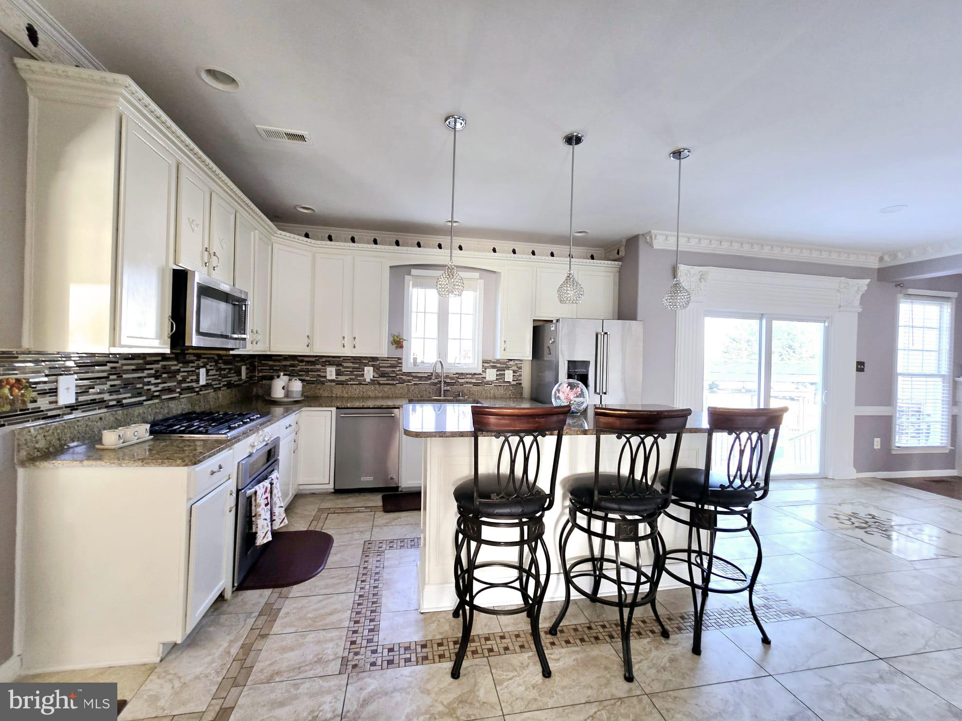 SALEM FIELDS - Residential