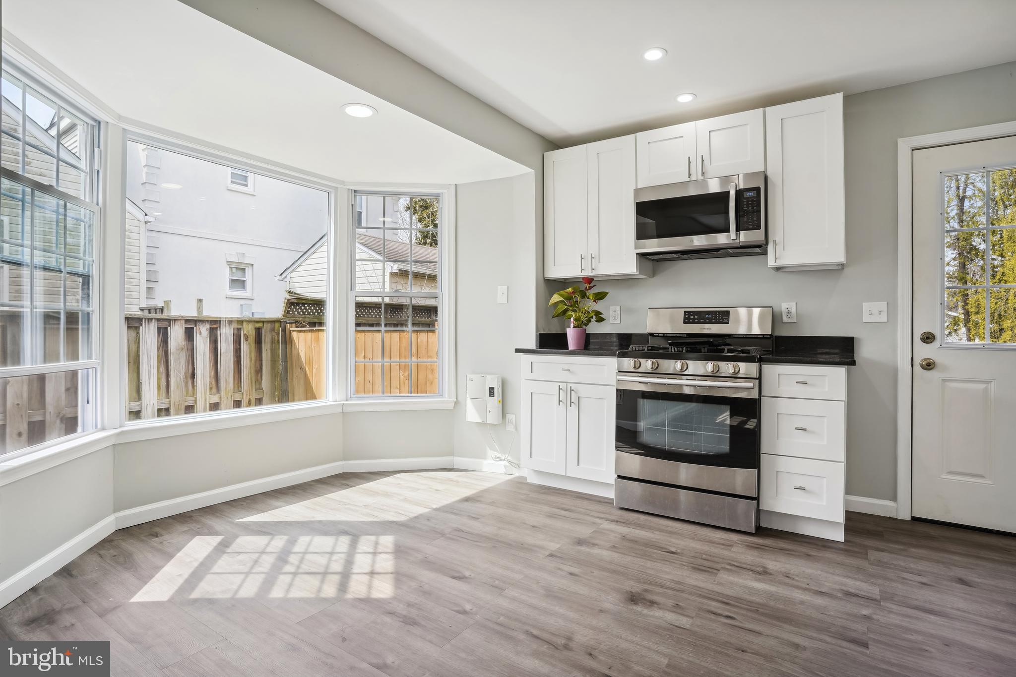 BEL AIR - Residential