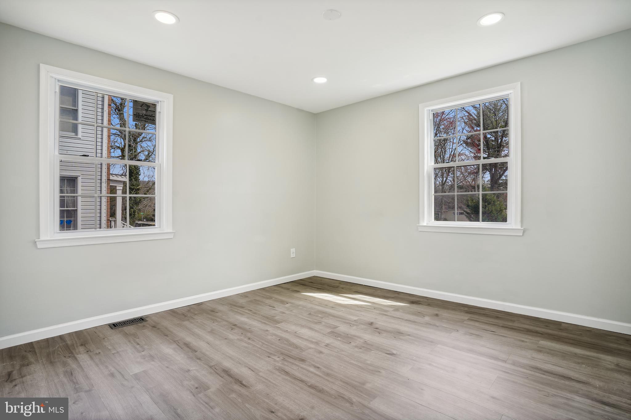 BEL AIR - Residential