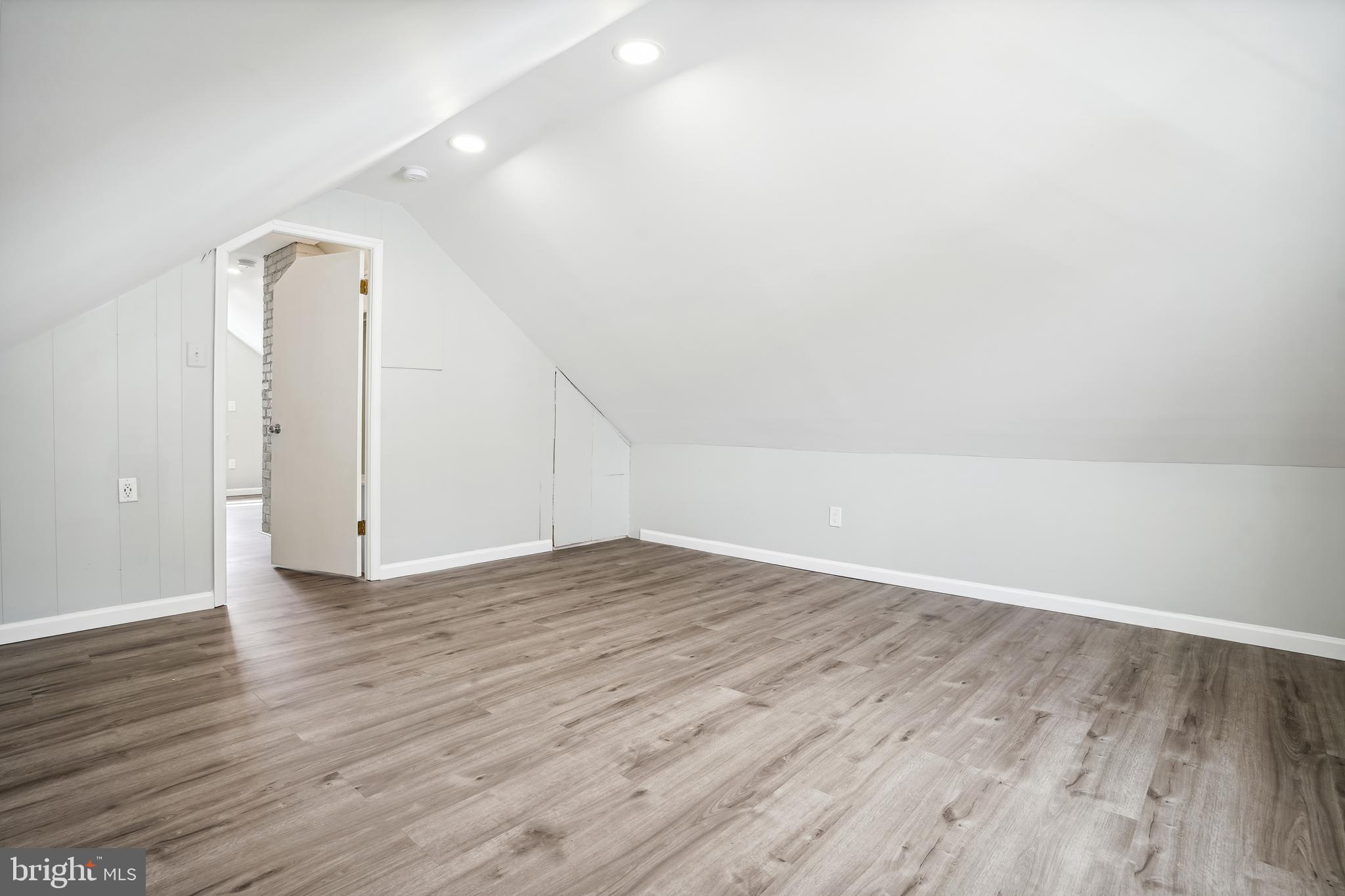 BEL AIR - Residential