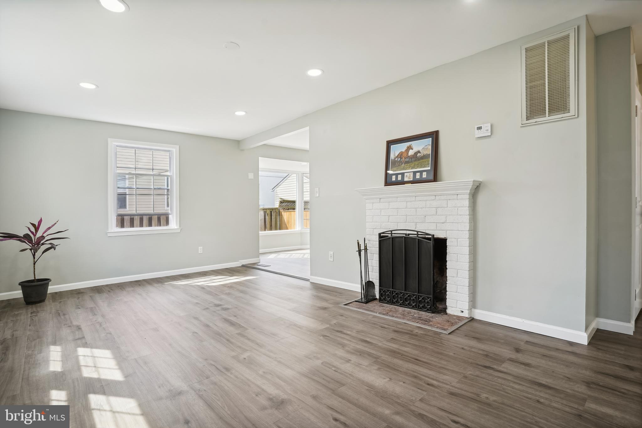 BEL AIR - Residential