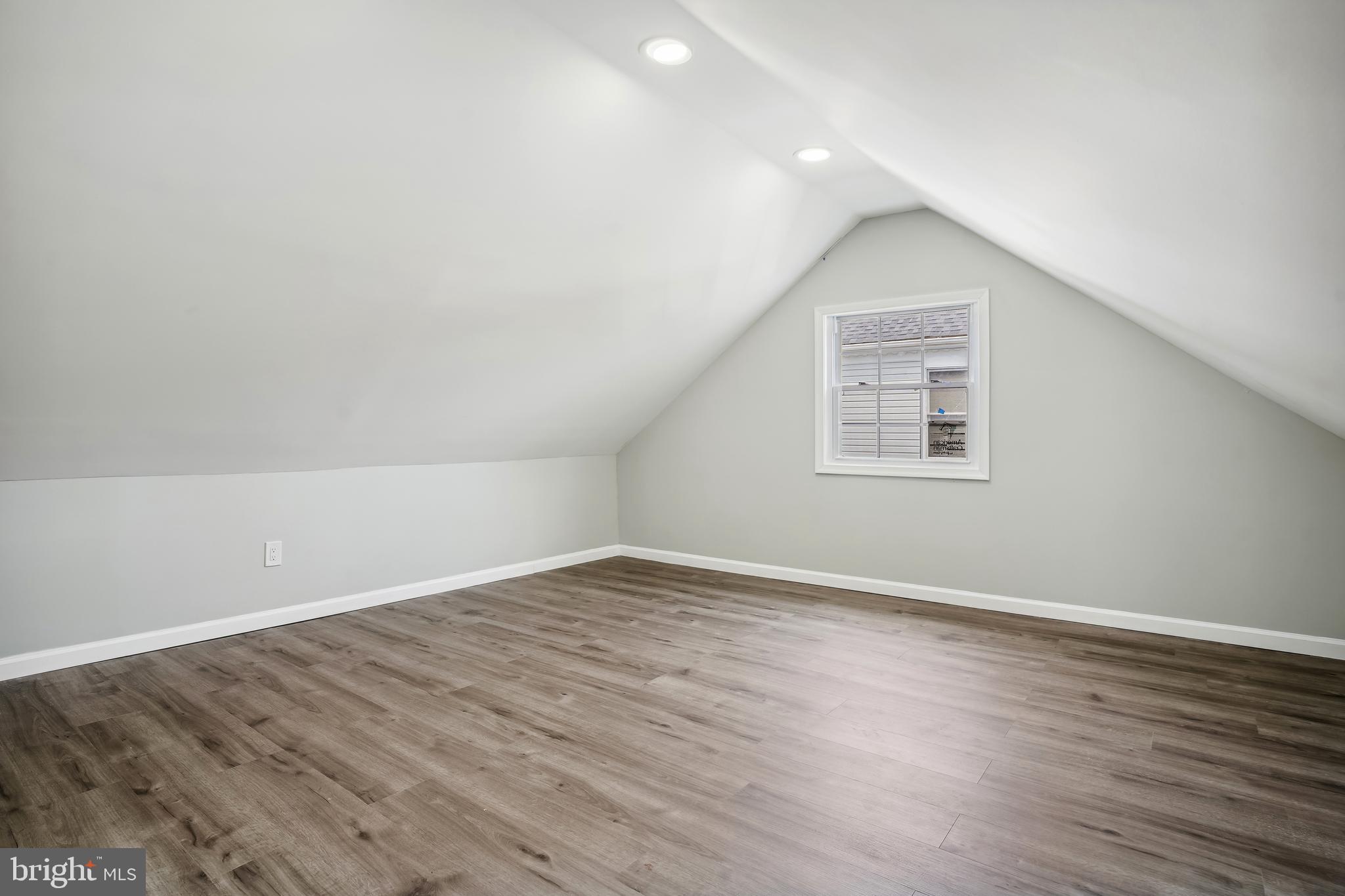 BEL AIR - Residential