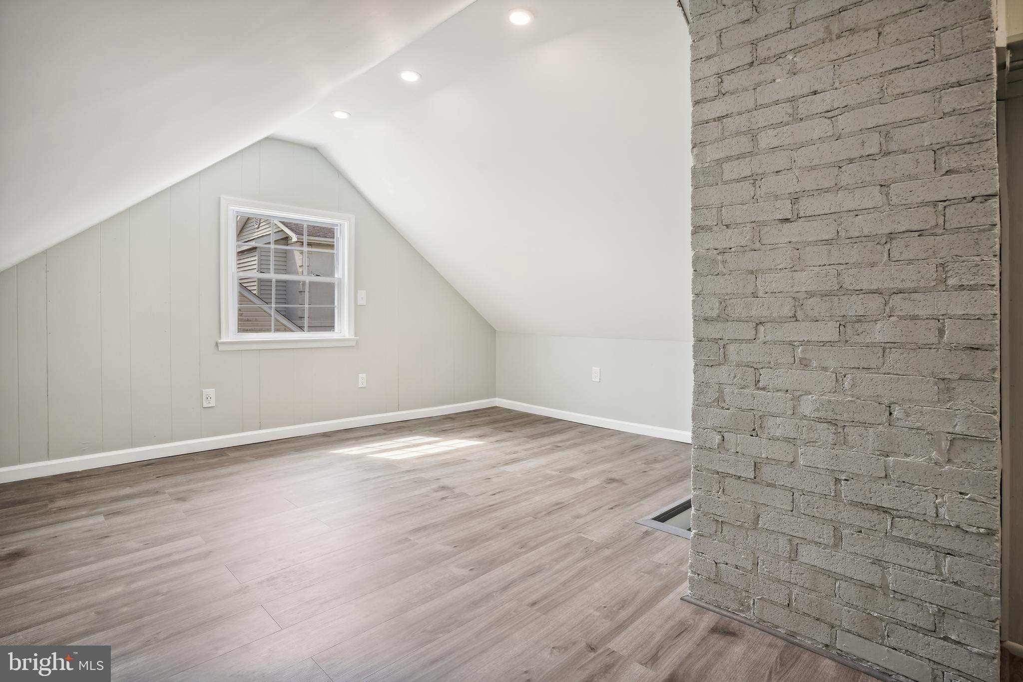 BEL AIR - Residential