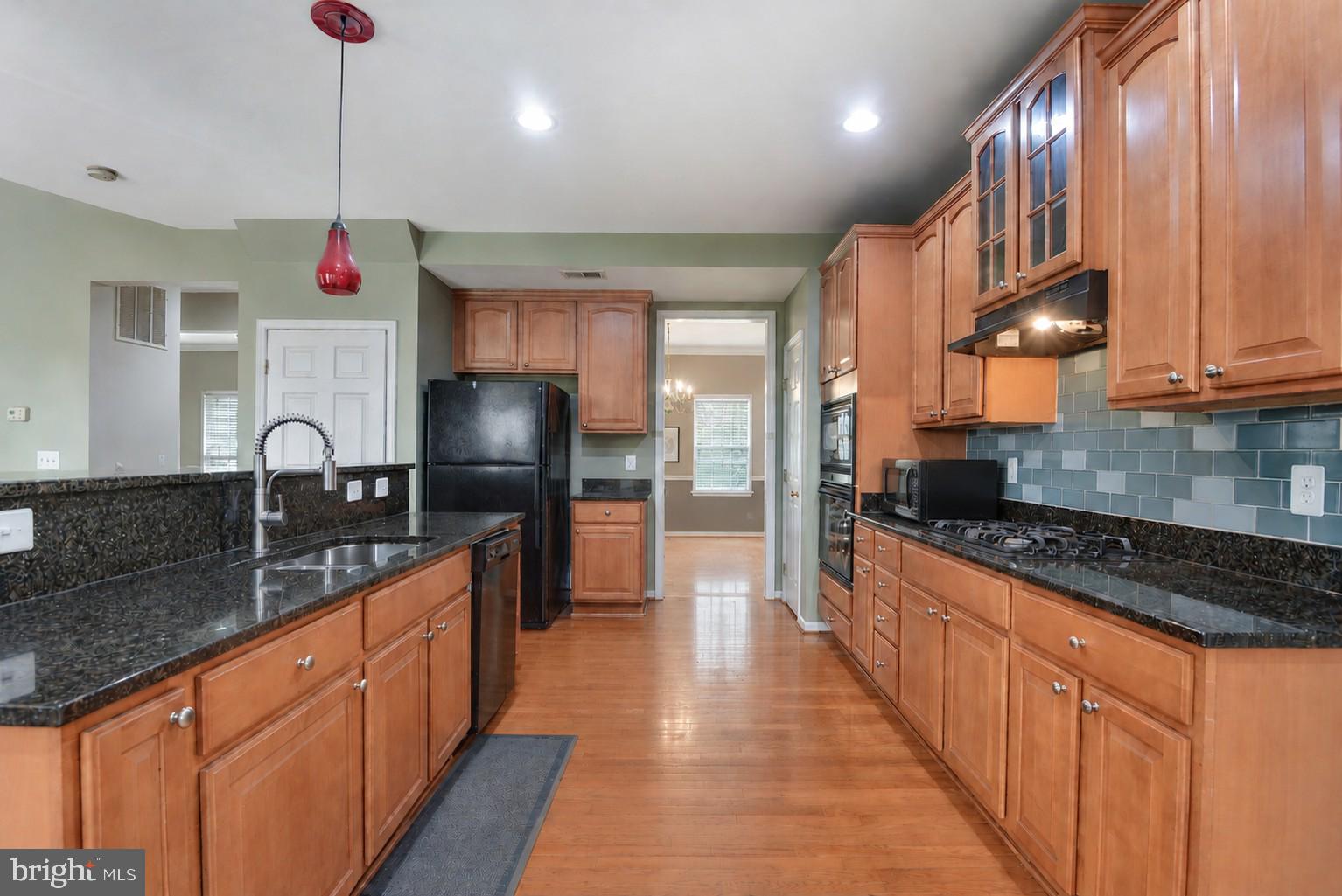 17077 LOFTRIDGE LANE