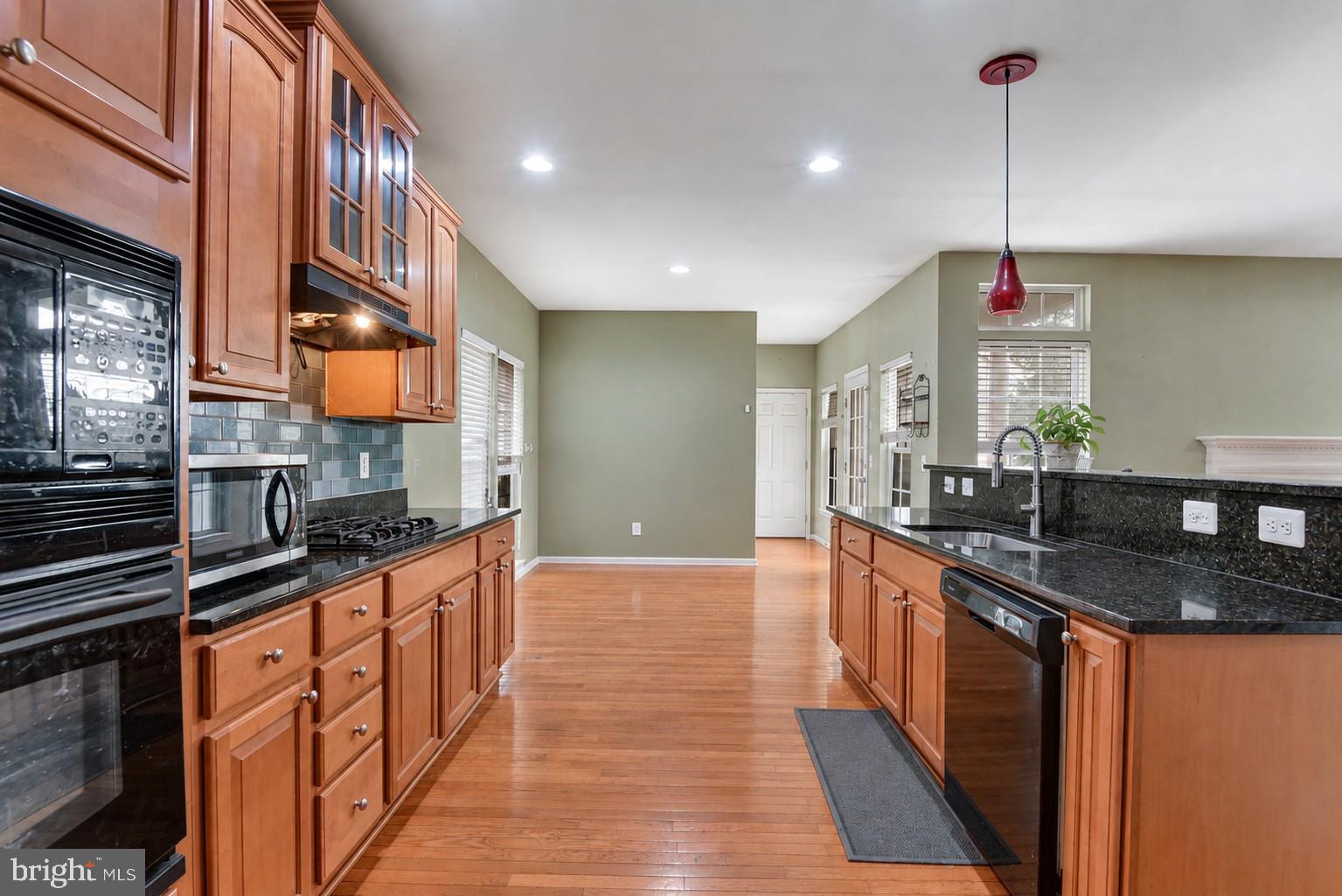 17077 LOFTRIDGE LANE