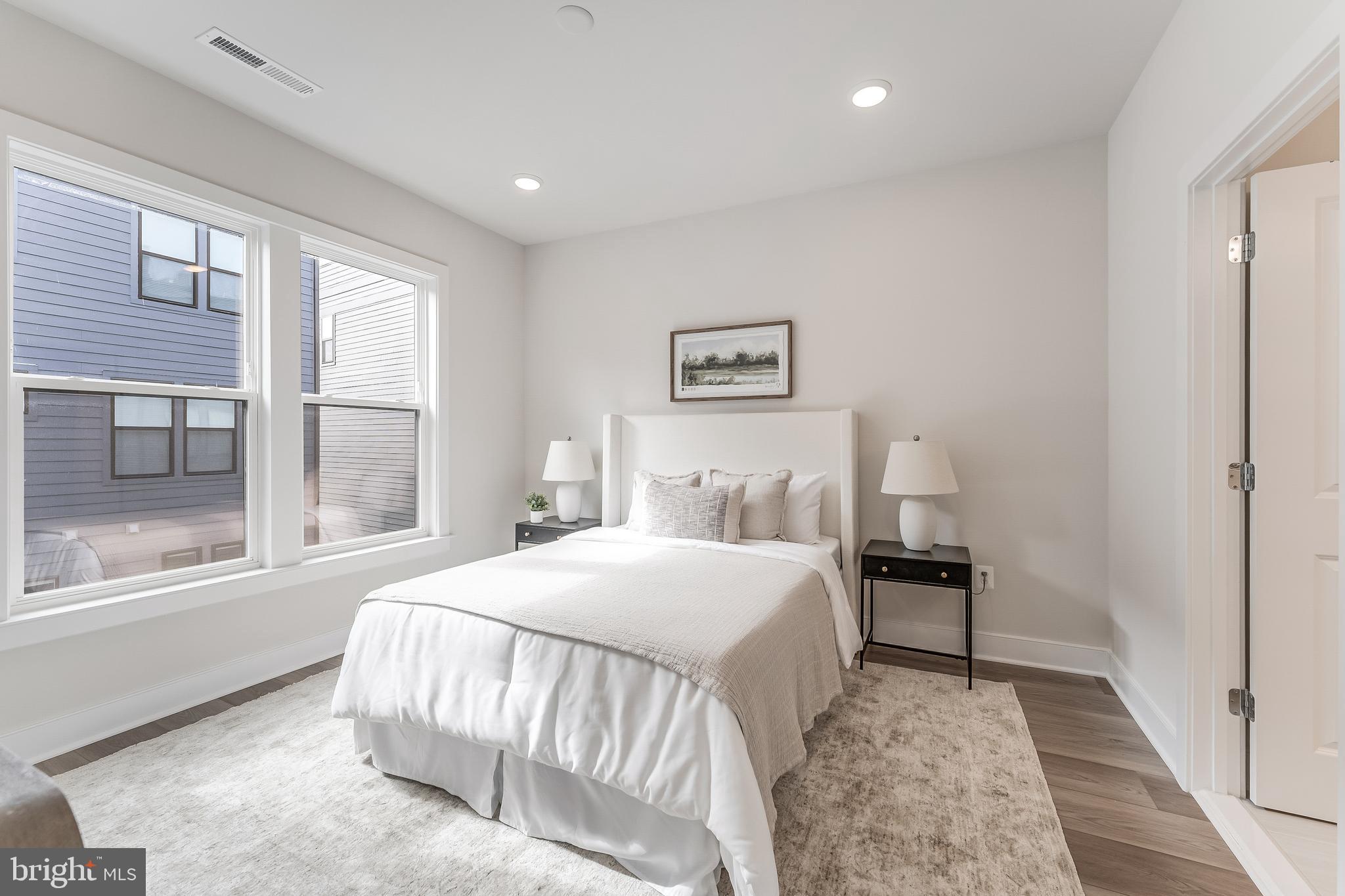 RESTON ARBORETUM - Residential