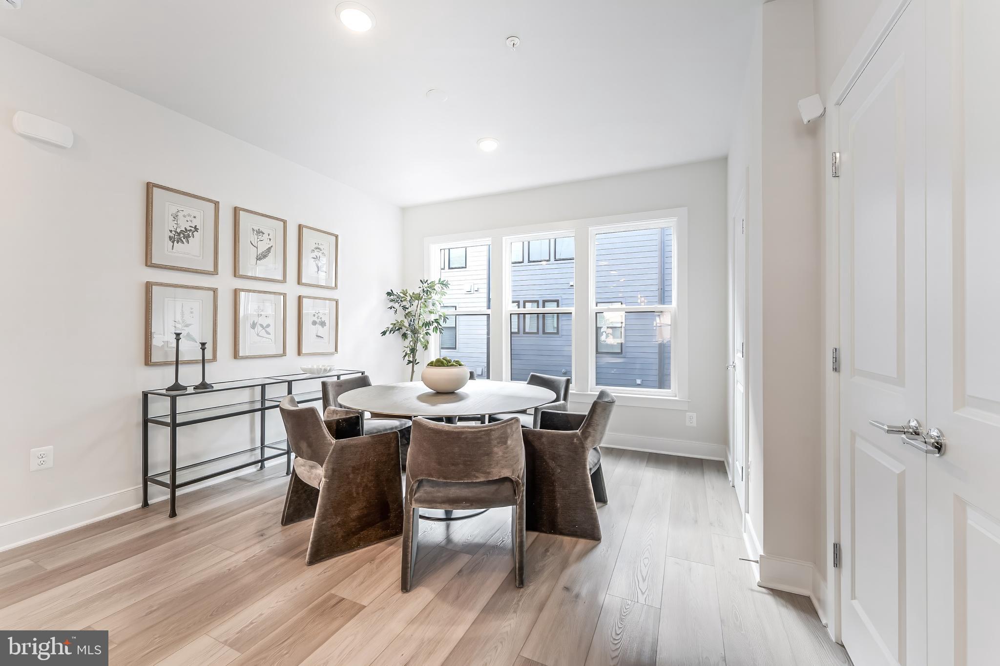 RESTON ARBORETUM - Residential