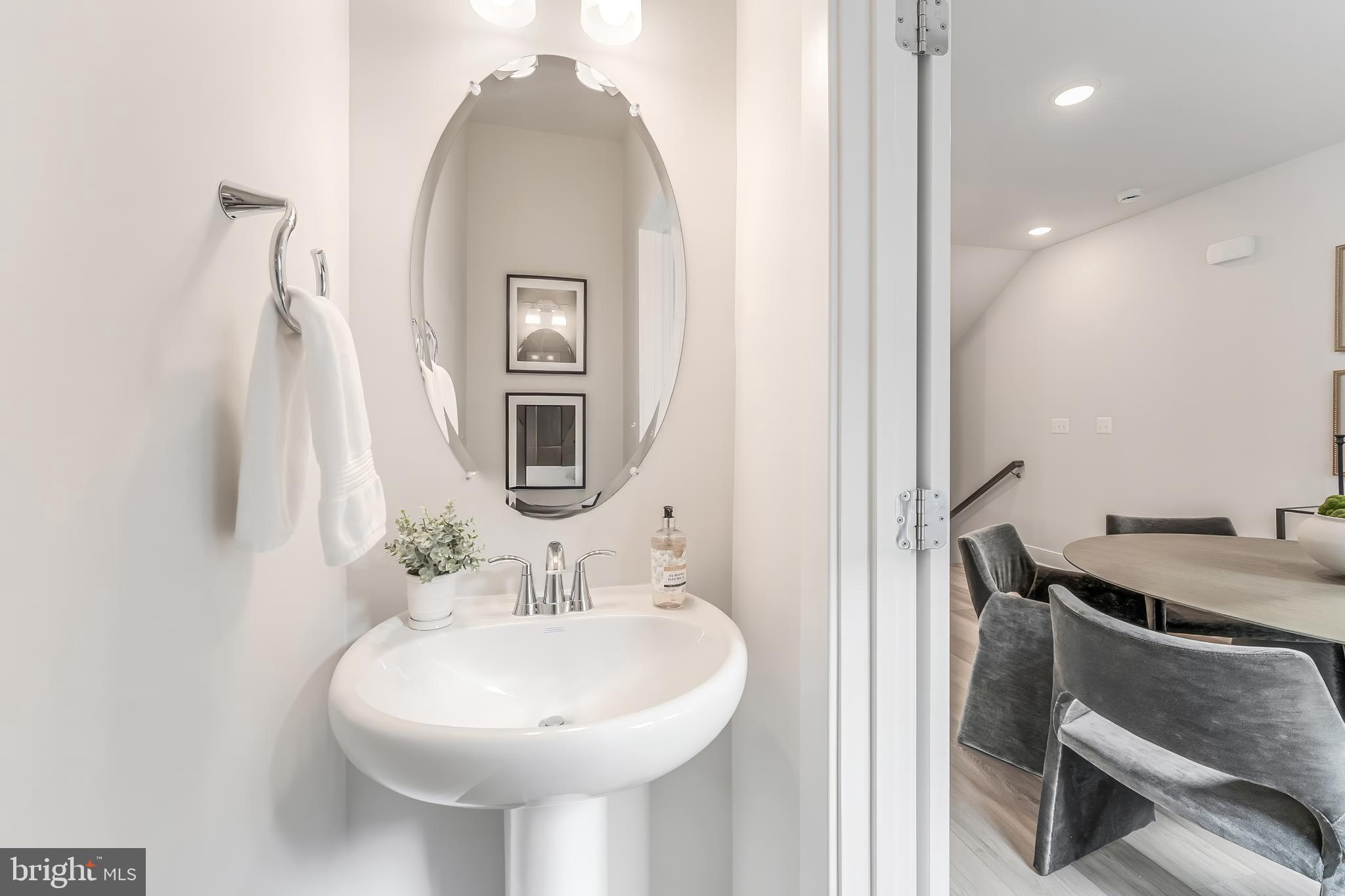 RESTON ARBORETUM - Residential