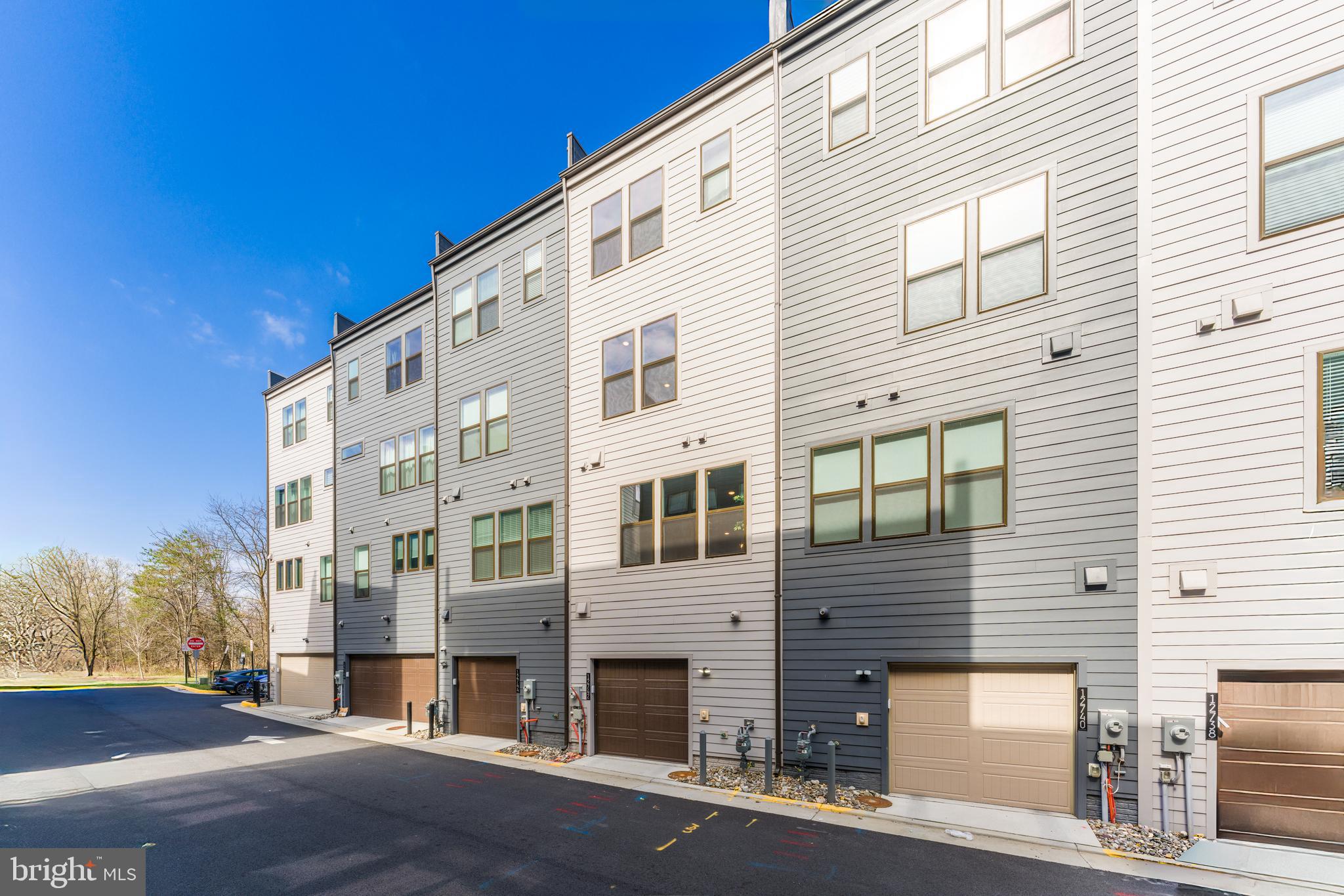 RESTON ARBORETUM - Residential