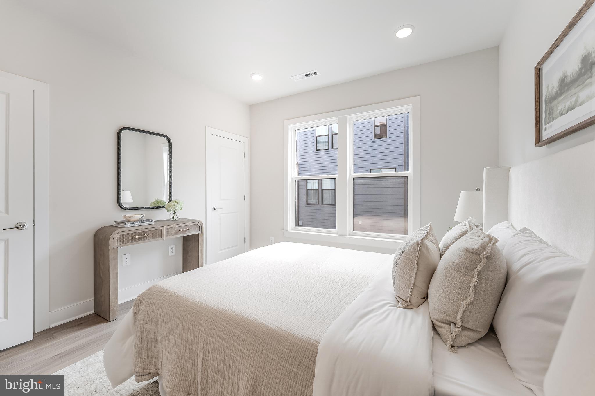 RESTON ARBORETUM - Residential