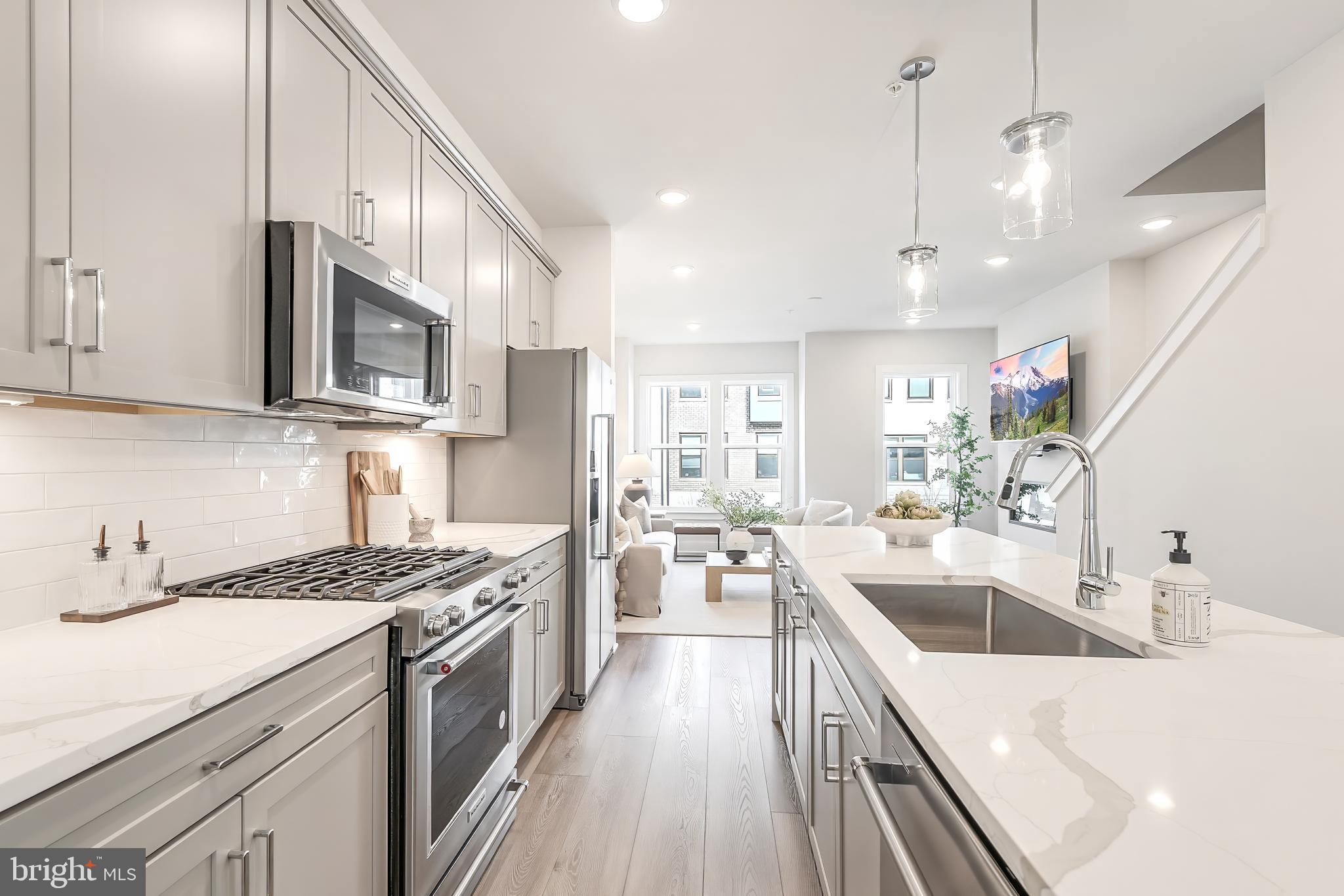 RESTON ARBORETUM - Residential