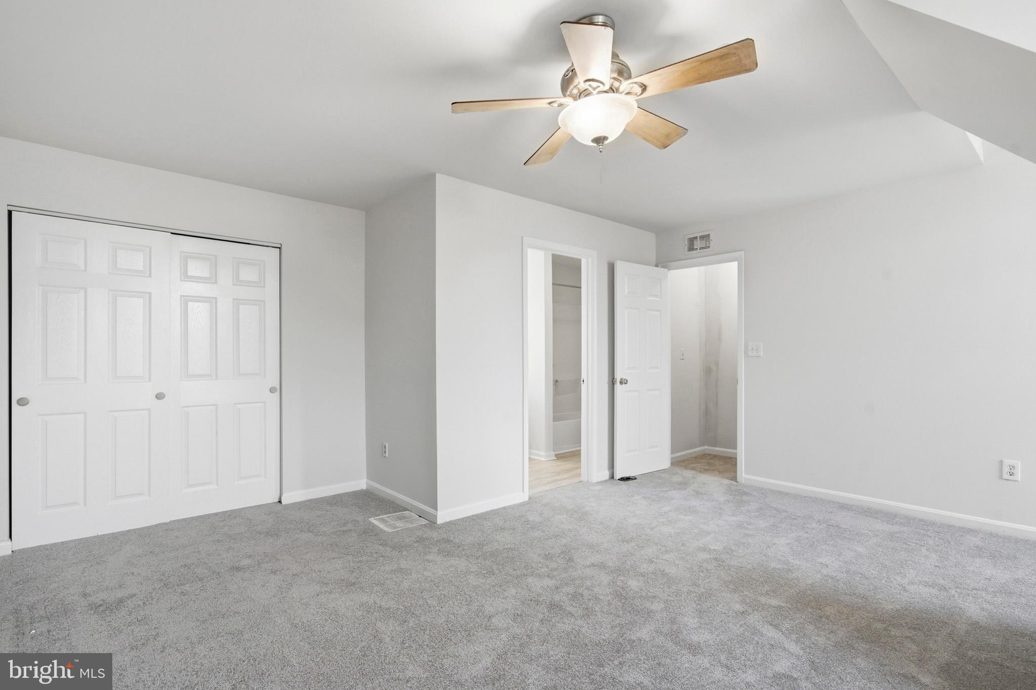 BURNT OAKS - Residential
