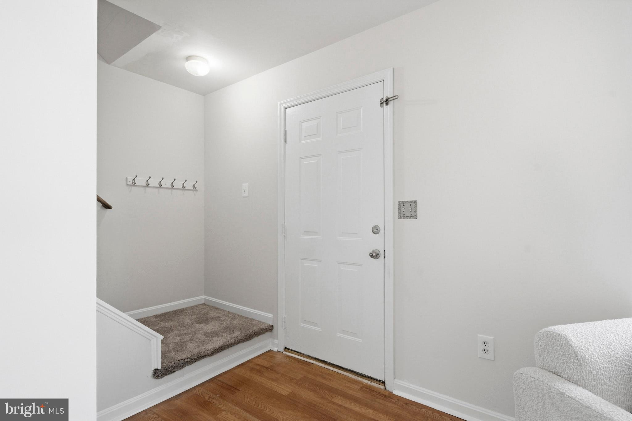 BURNT OAKS - Residential