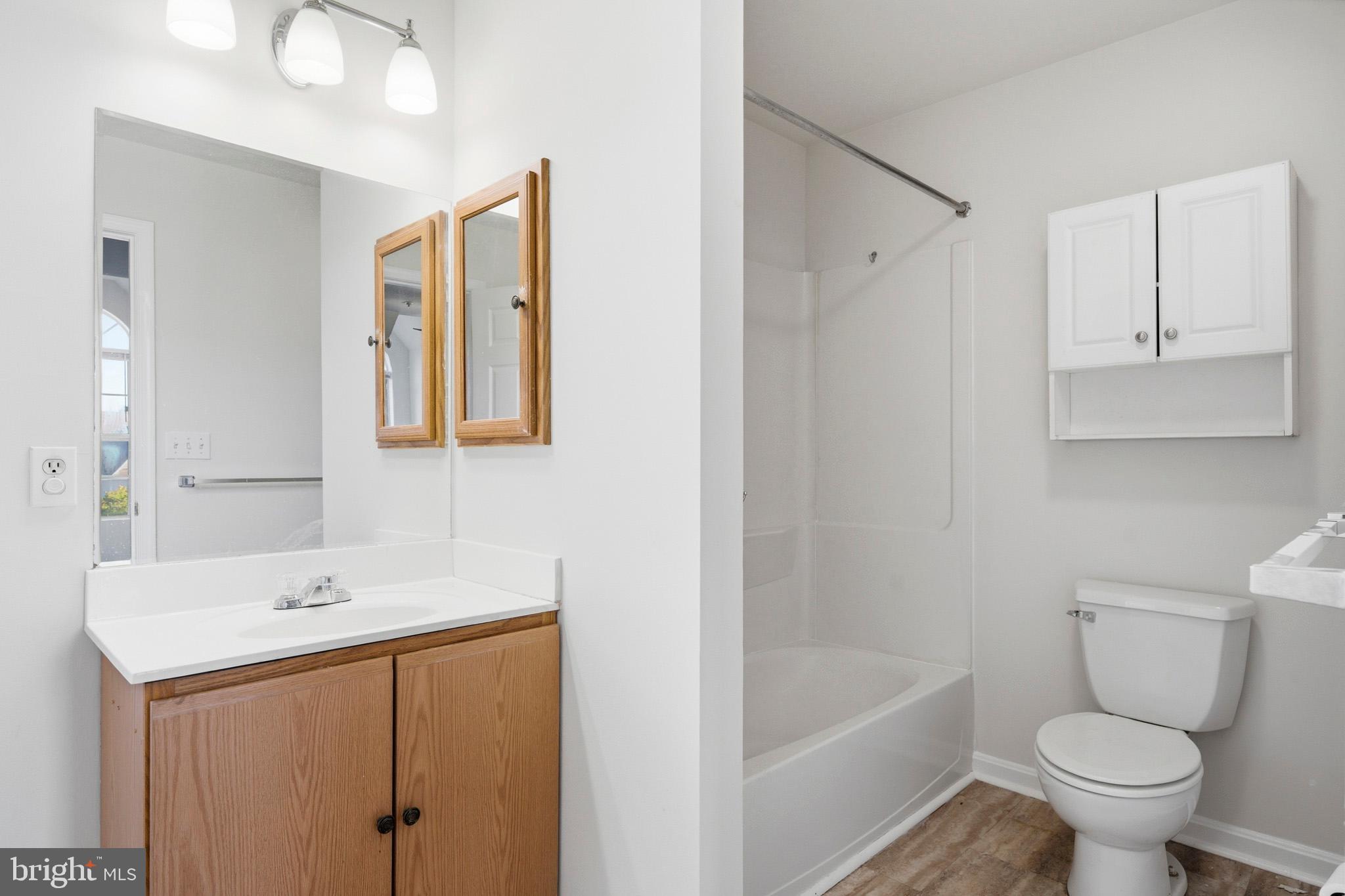 BURNT OAKS - Residential
