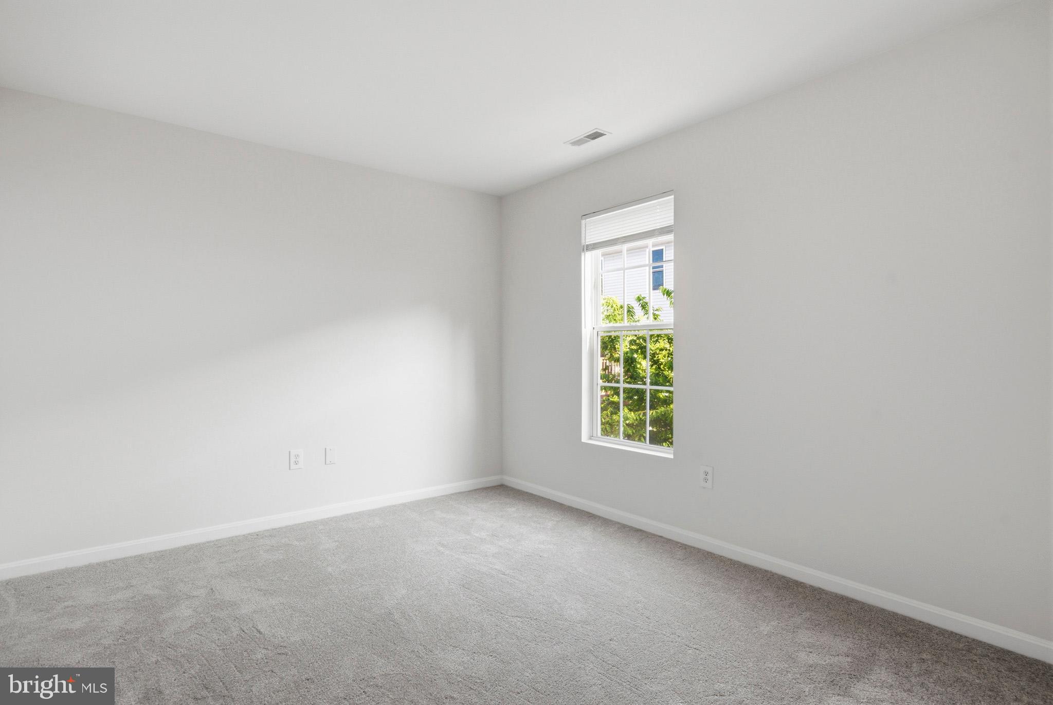 BURNT OAKS - Residential