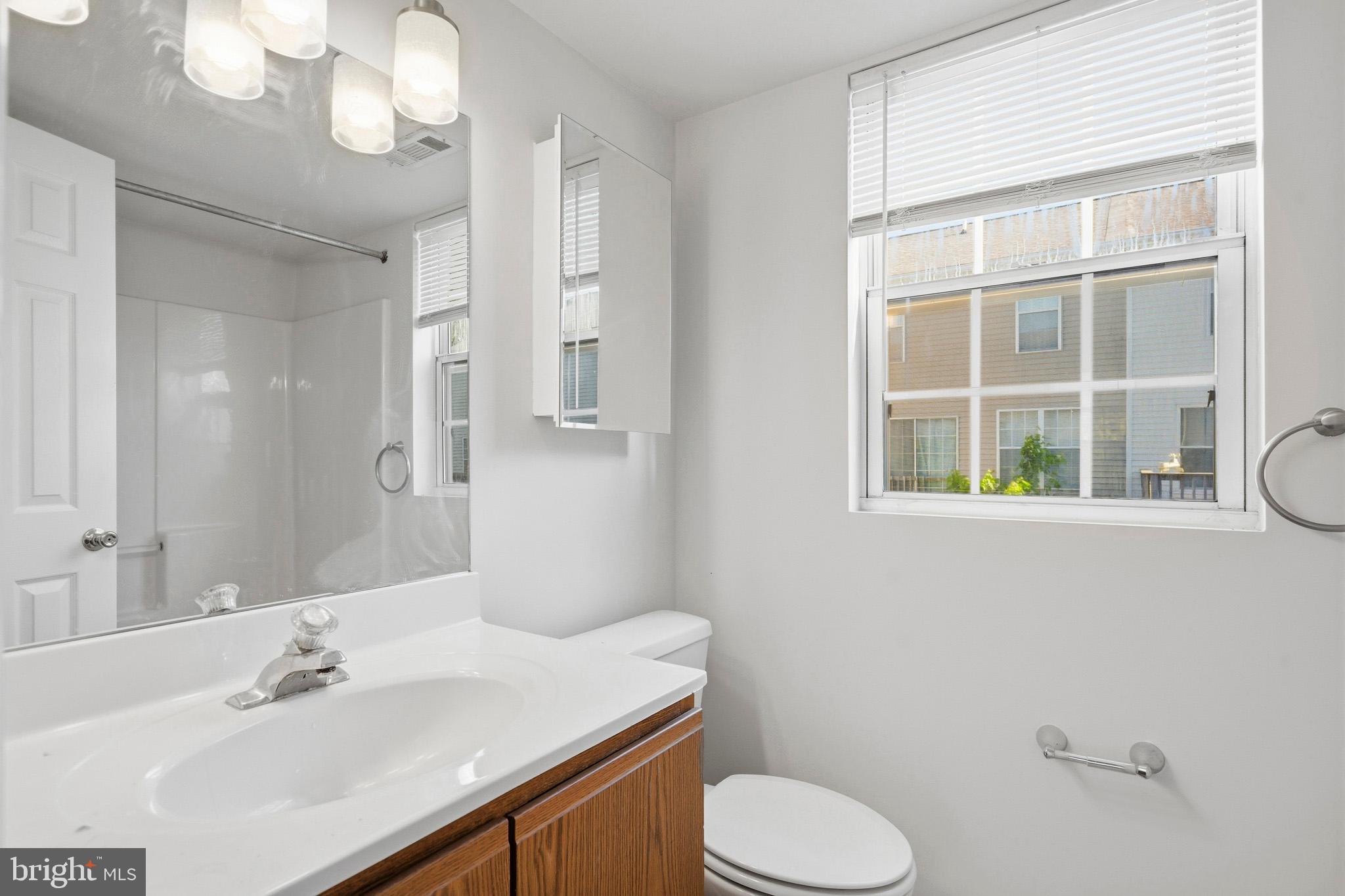 BURNT OAKS - Residential