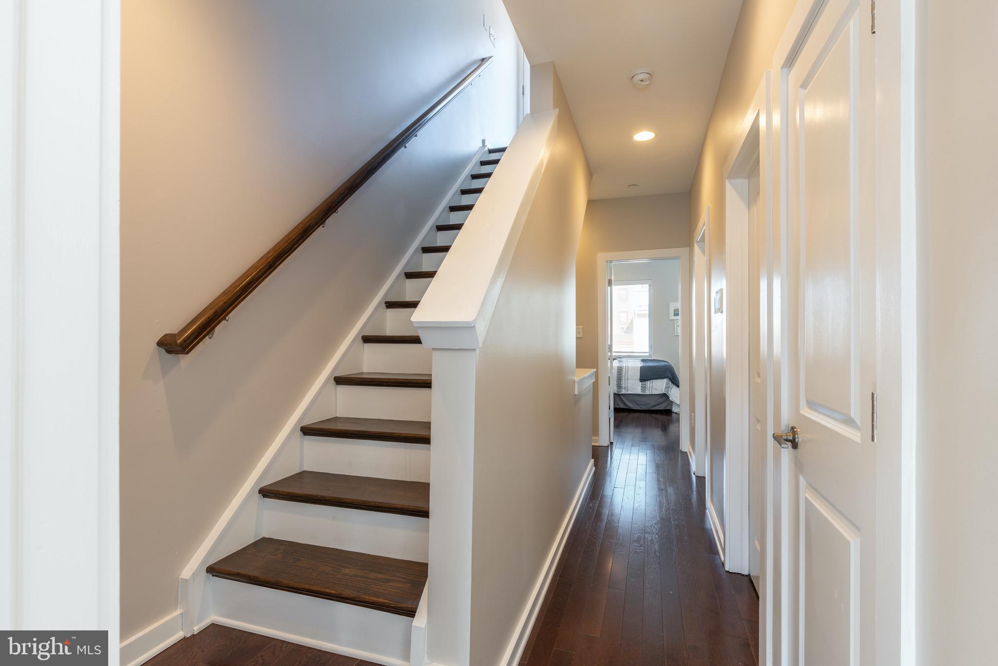 KENSINGTON - Residential