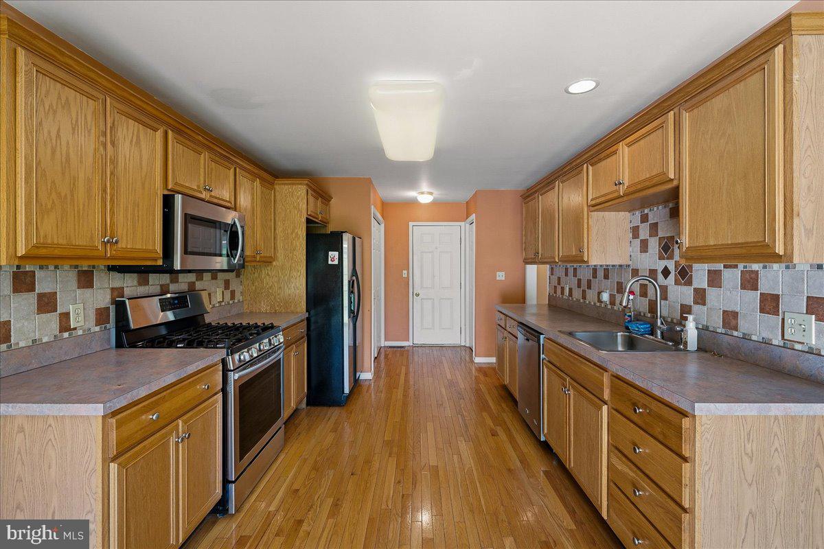 BRIARWOOD STEEPLECHA - Residential