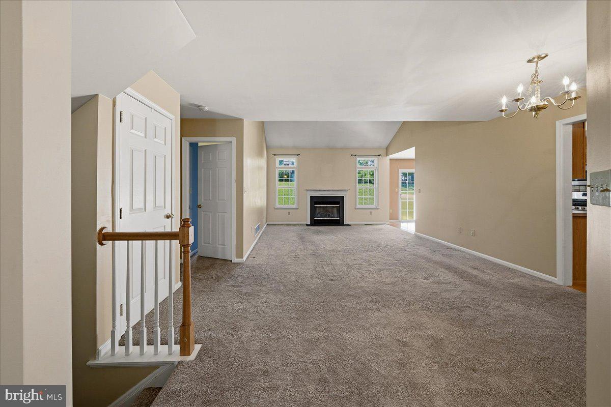 BRIARWOOD STEEPLECHA - Residential
