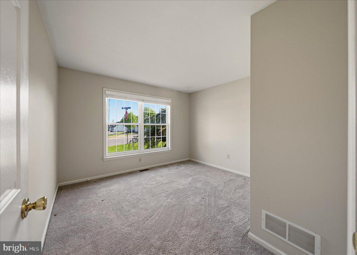 BRIARWOOD STEEPLECHA - Residential