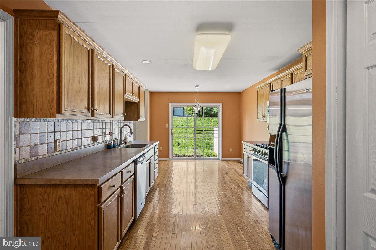 BRIARWOOD STEEPLECHA - Residential