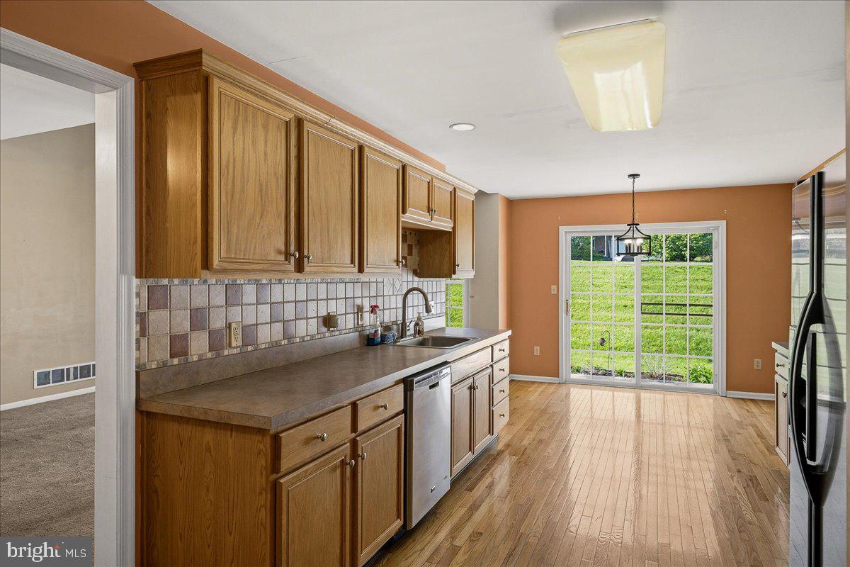 BRIARWOOD STEEPLECHA - Residential