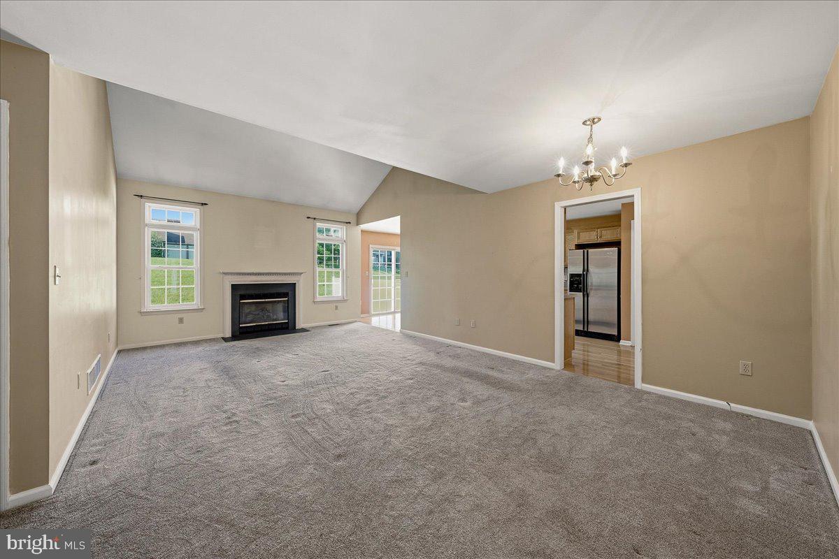 BRIARWOOD STEEPLECHA - Residential